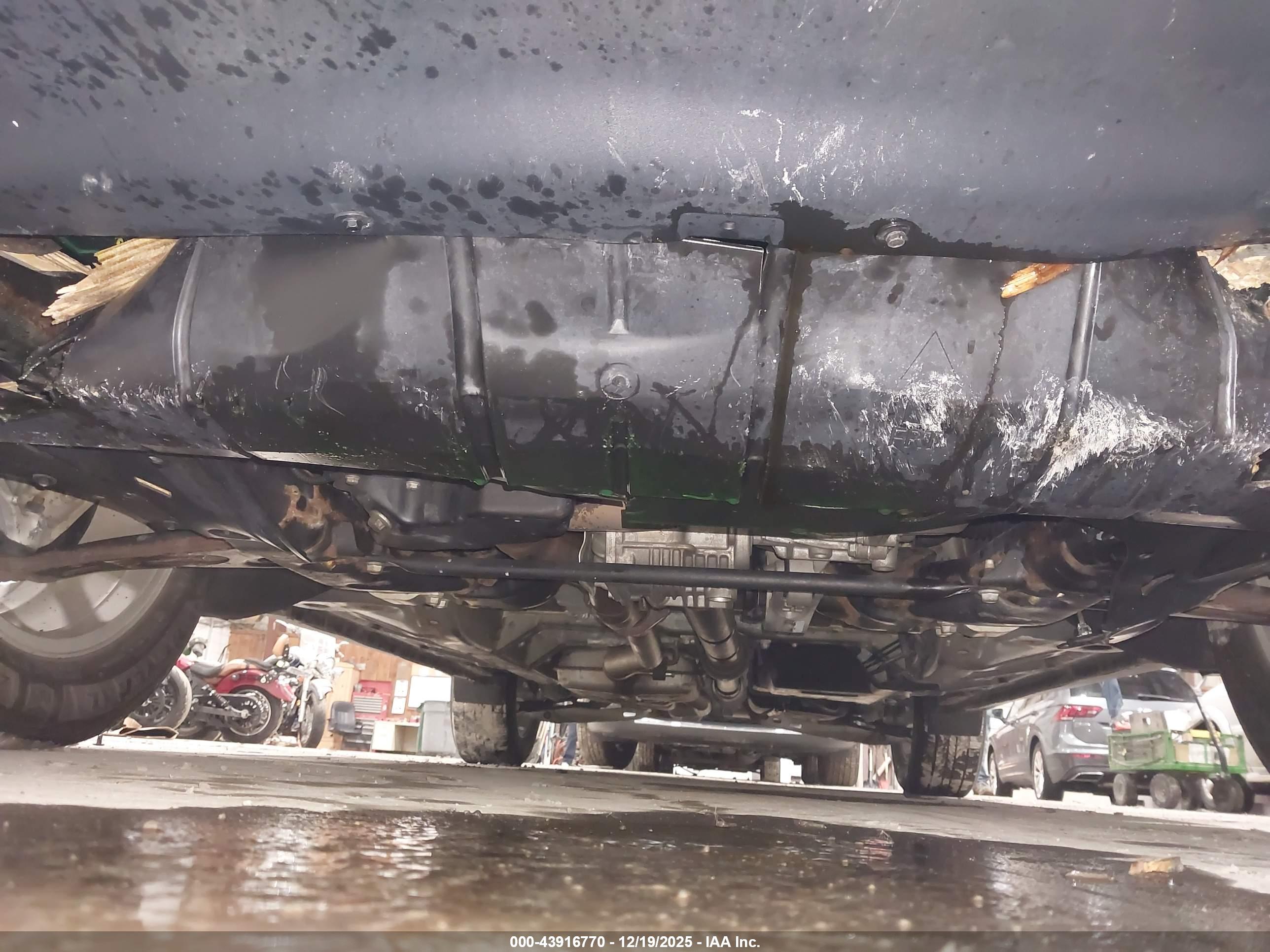 CHEVROLET EQUINOX image 6