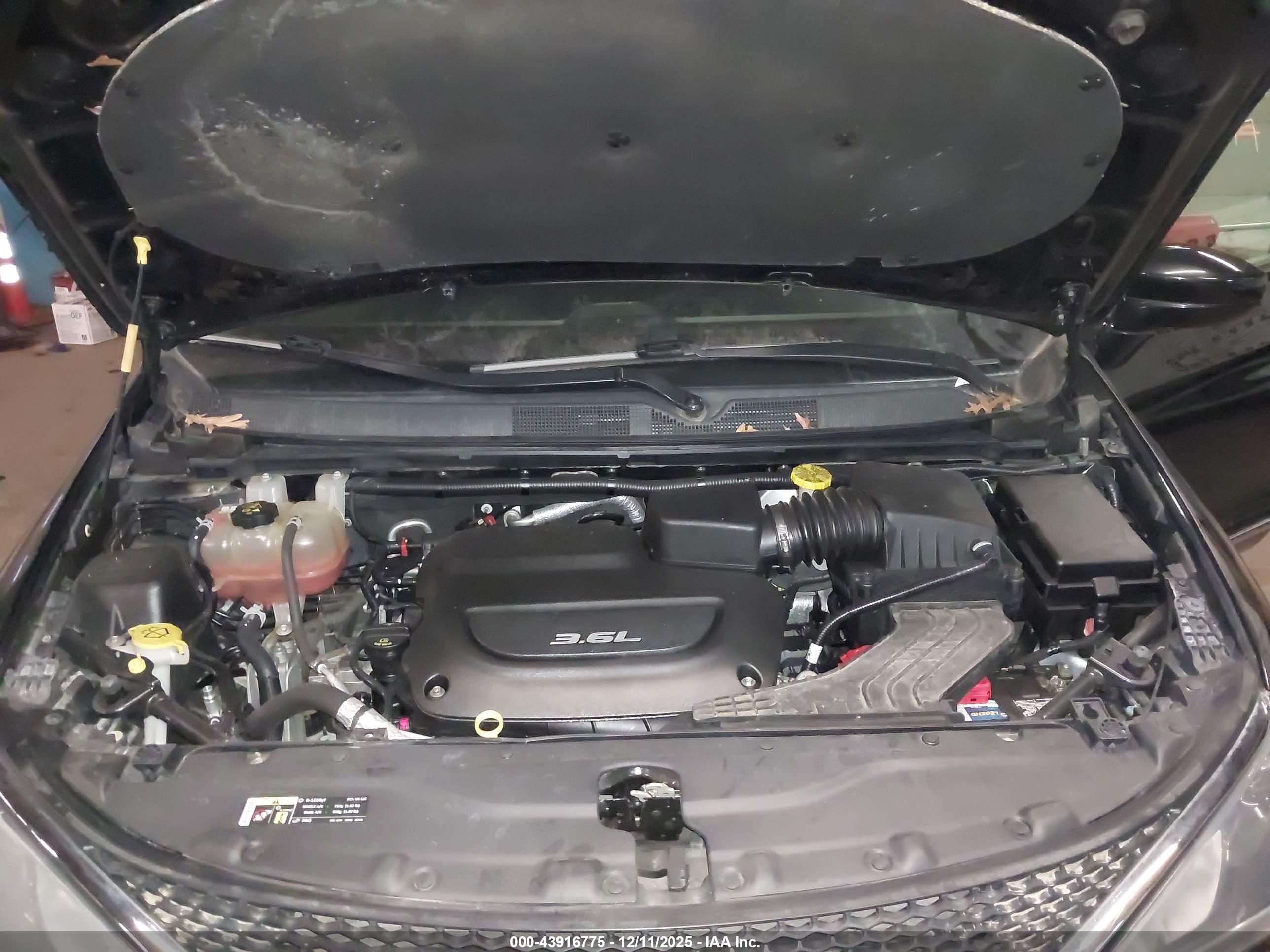 CHRYSLER PACIFICA image 10