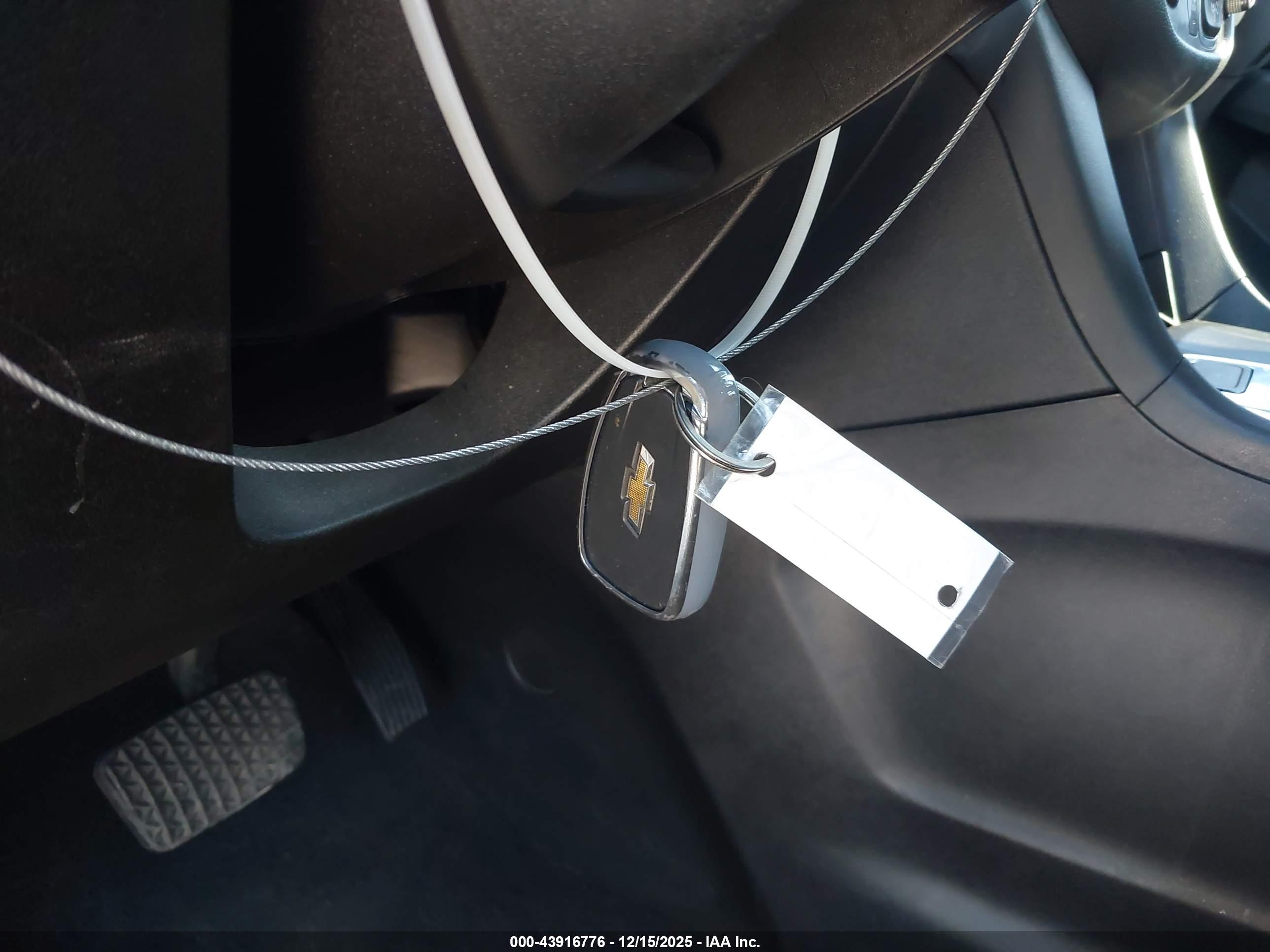 CHEVROLET EQUINOX image 11