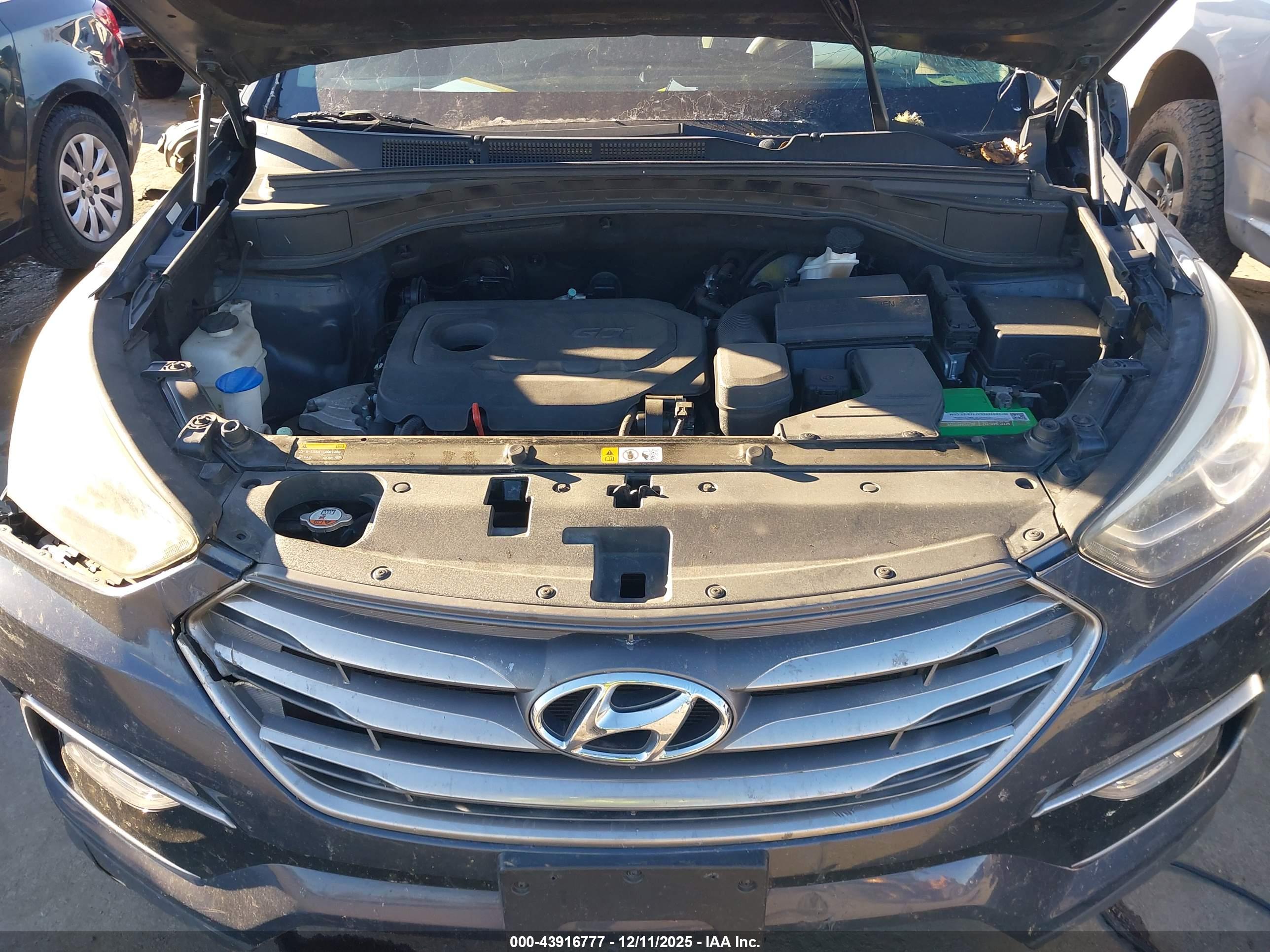 HYUNDAI SANTA image 10