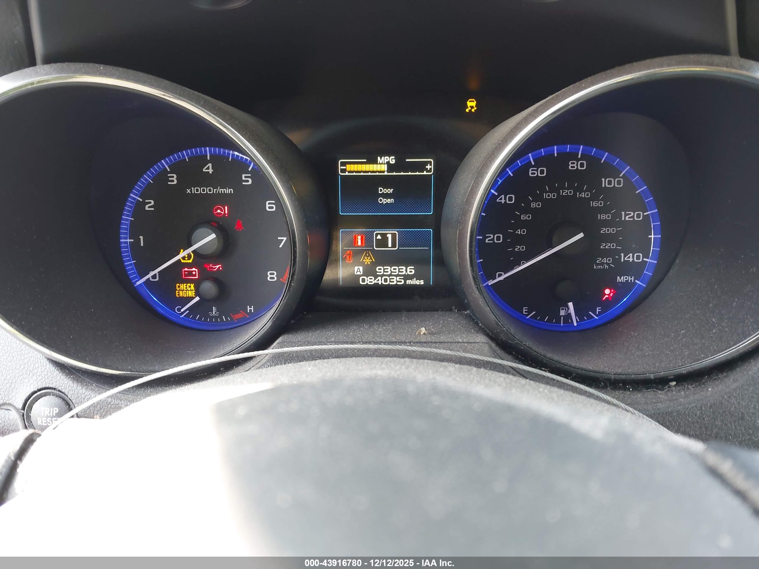 SUBARU OUTBACK image 7