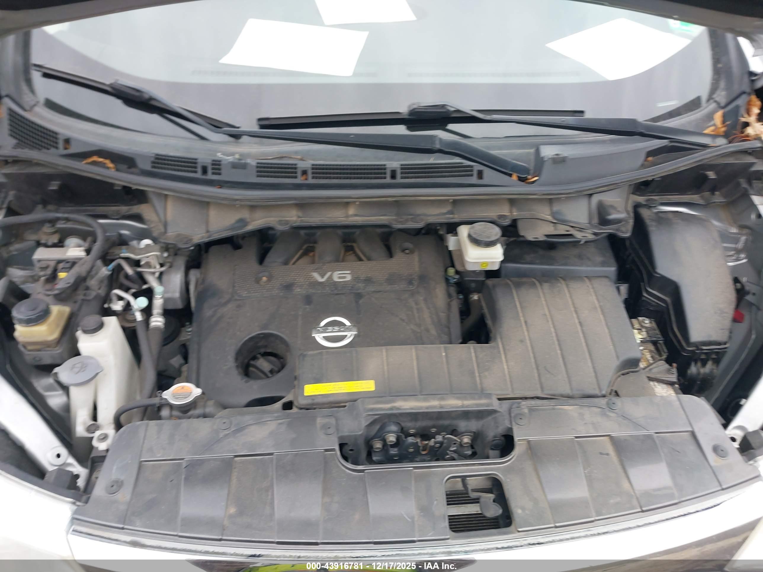 NISSAN QUEST image 10