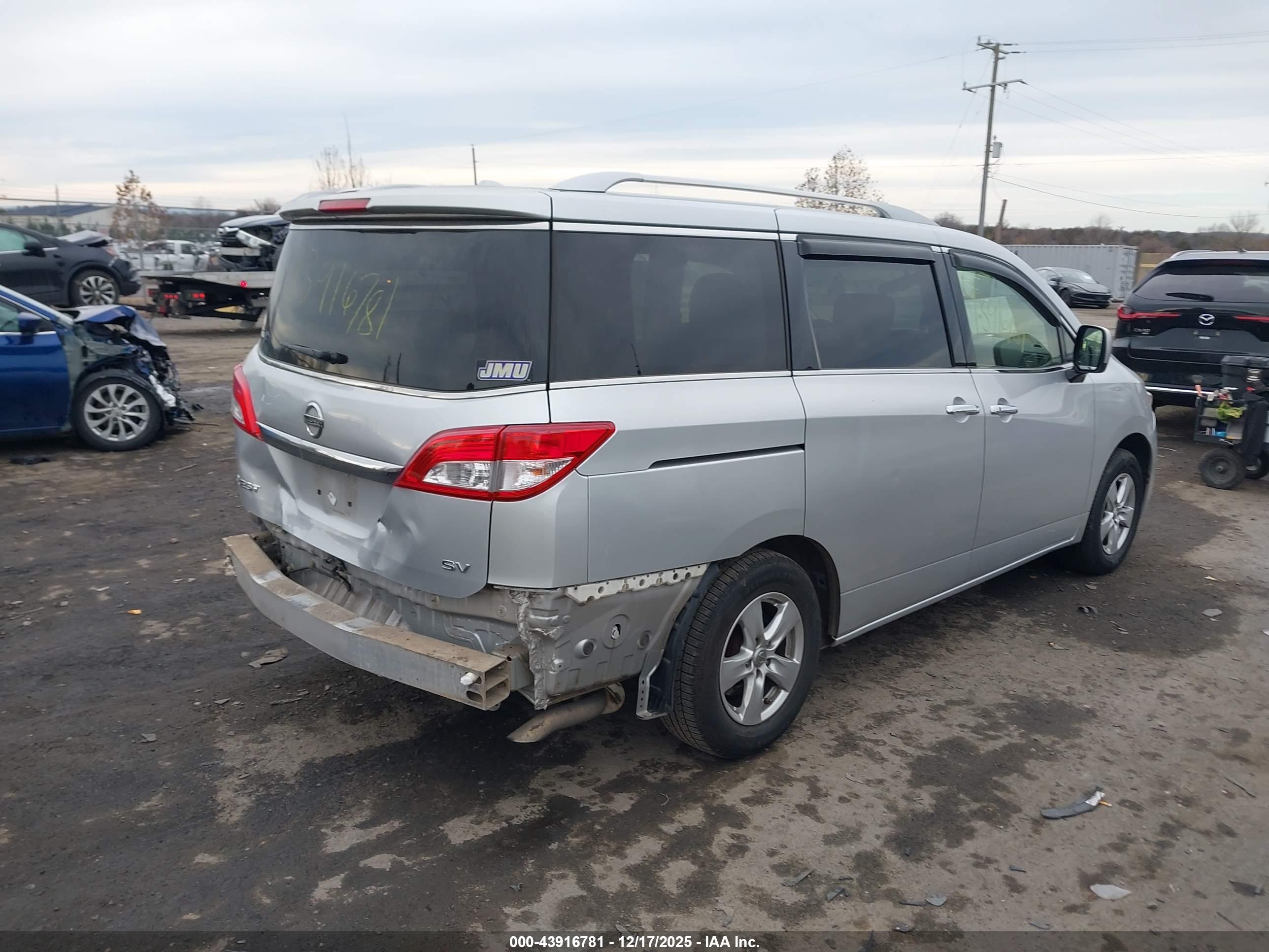 NISSAN QUEST image 4
