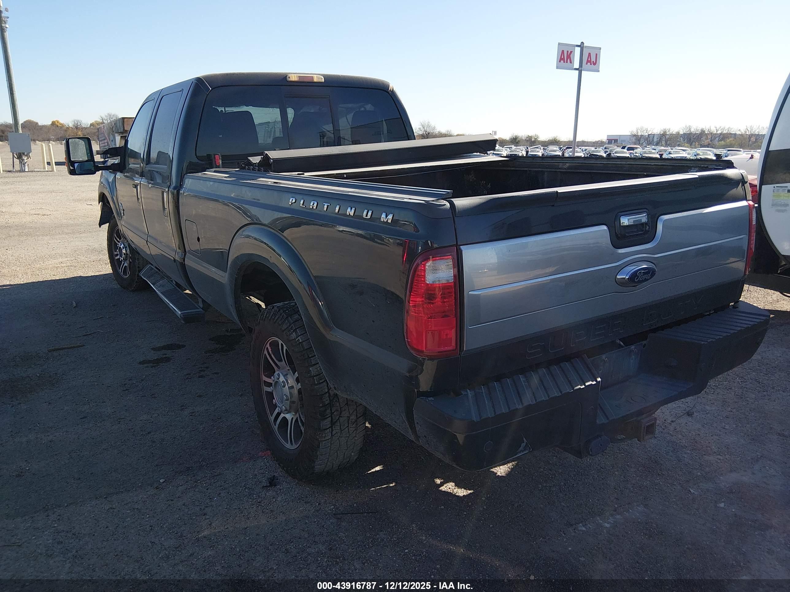 FORD F-350 image 3