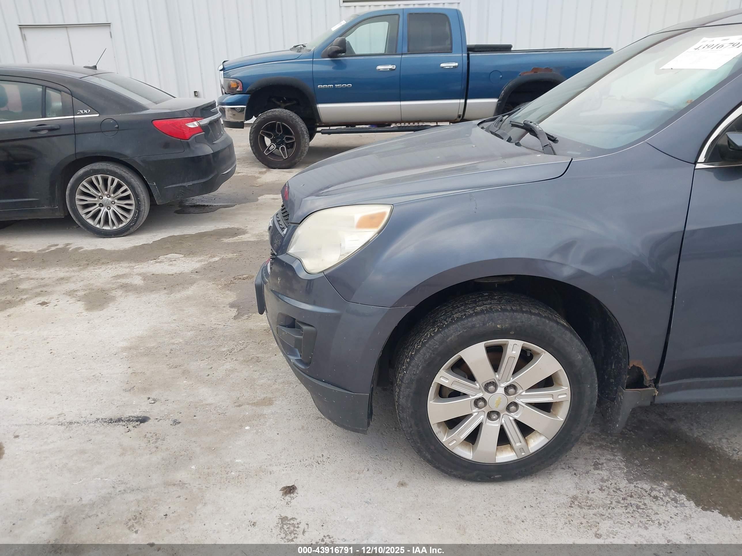 CHEVROLET EQUINOX image 6