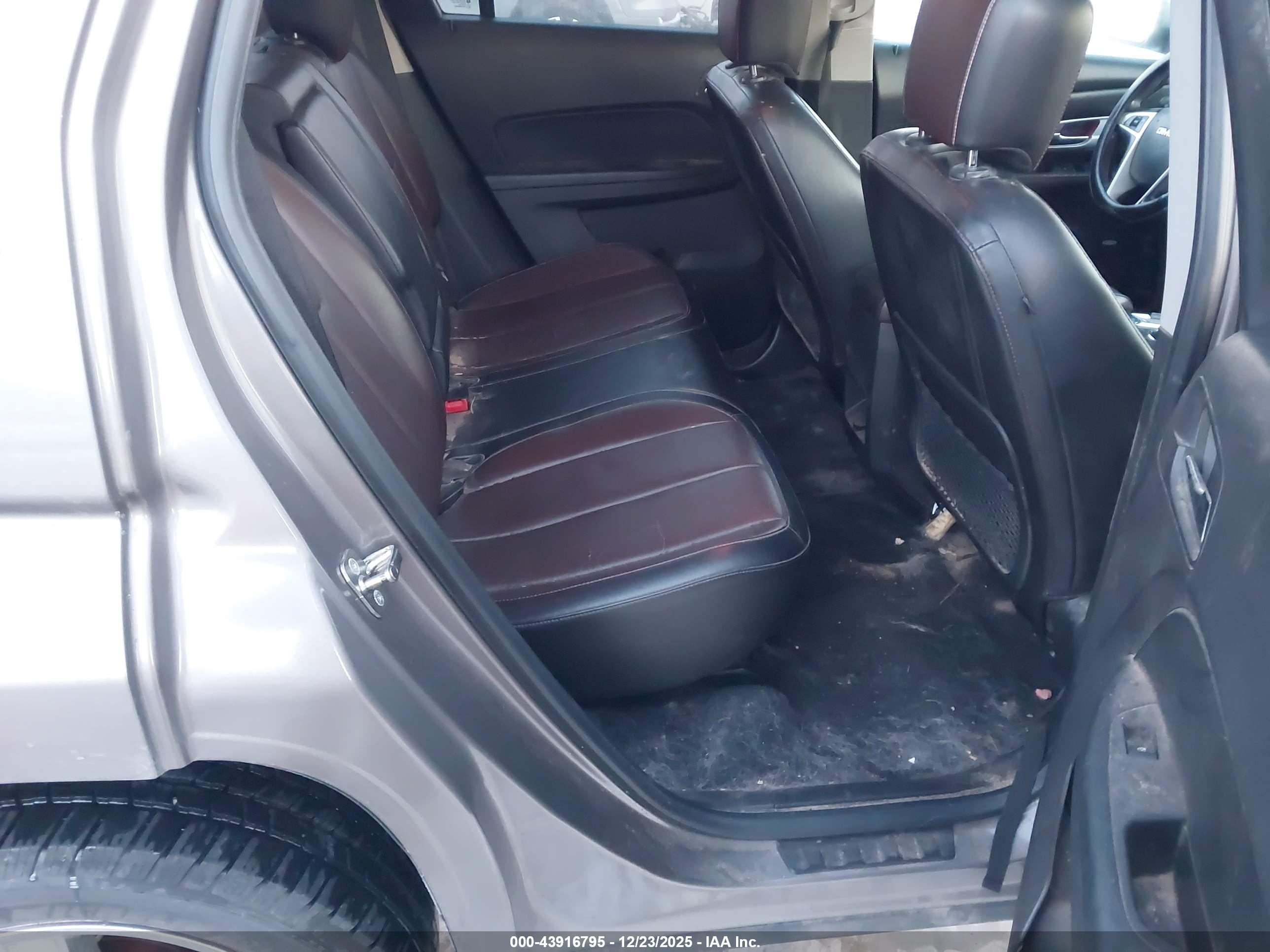 GMC TERRAIN image 8