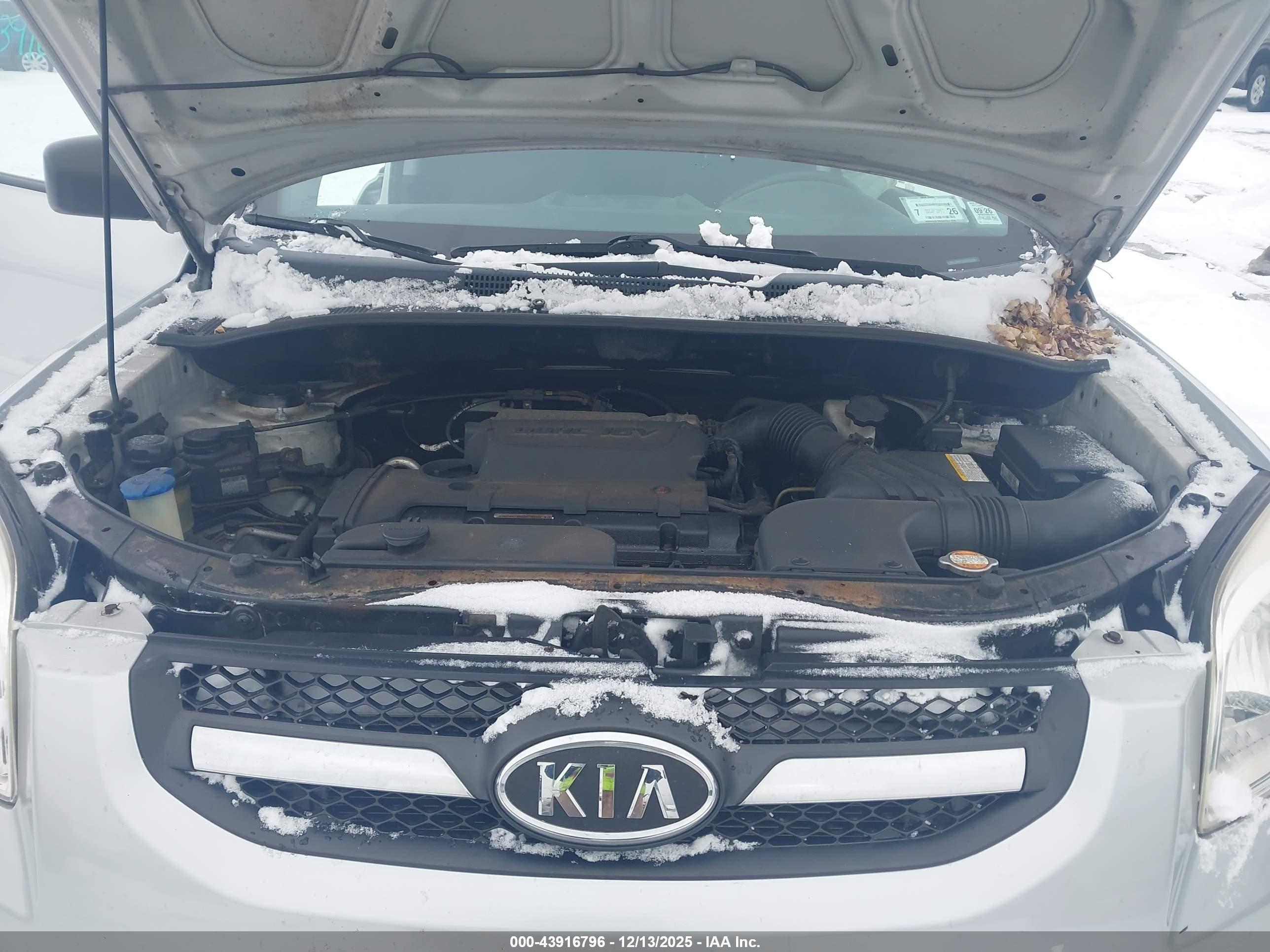KIA SPORTAGE image 10