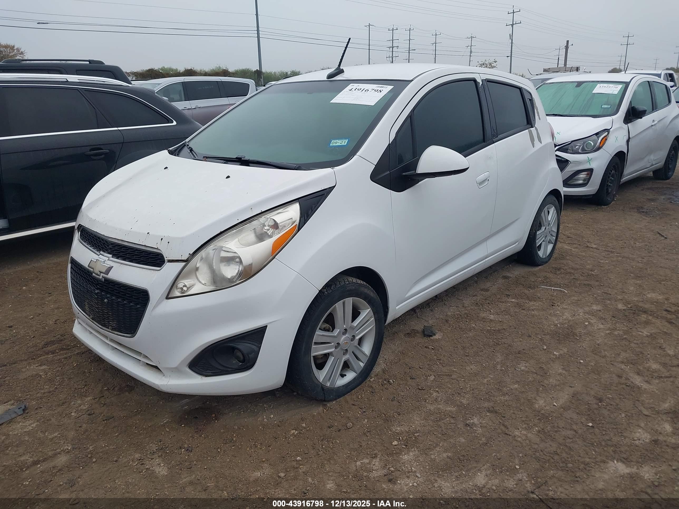 CHEVROLET SPARK image 2