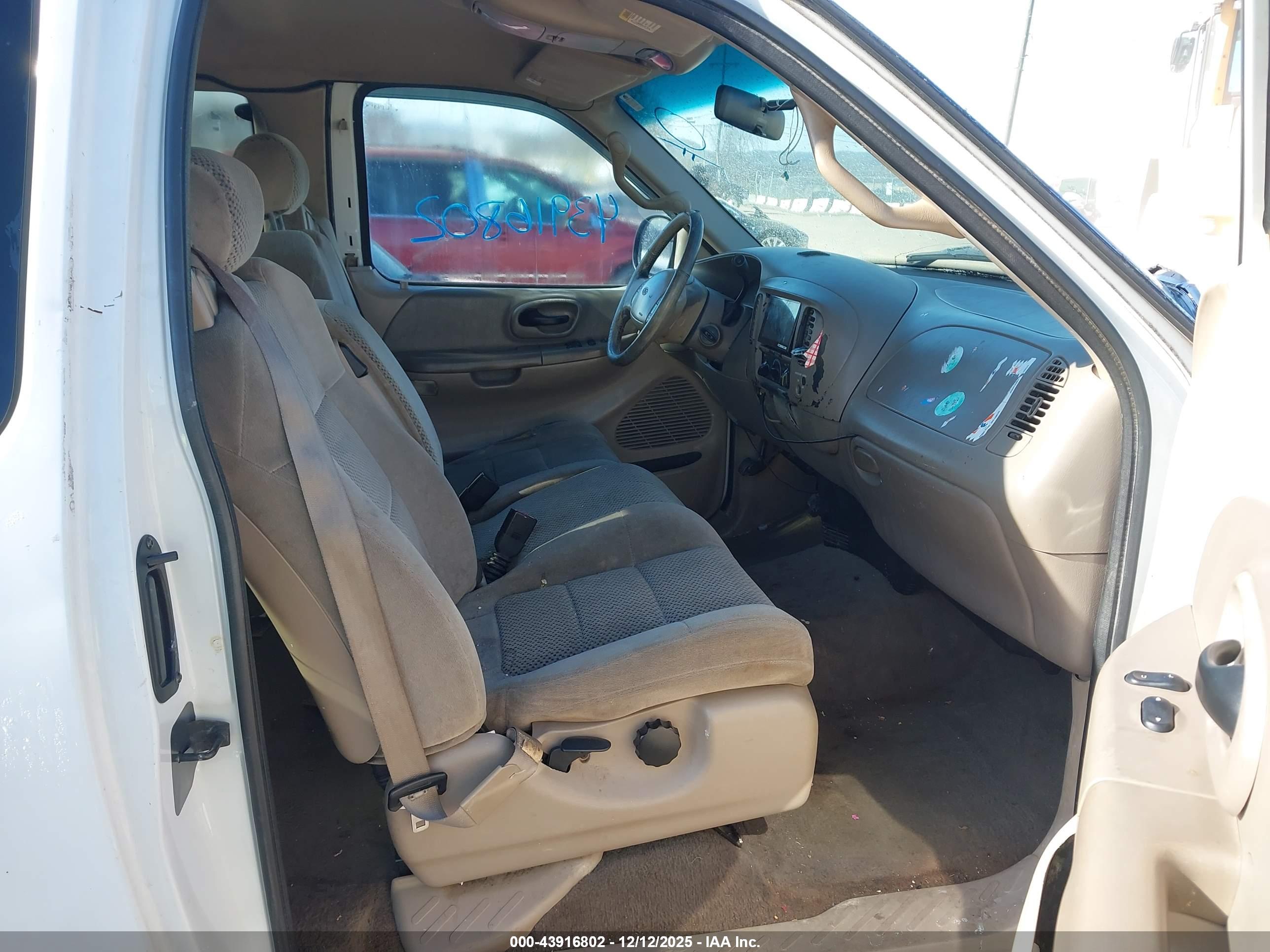 FORD F-150 image 5