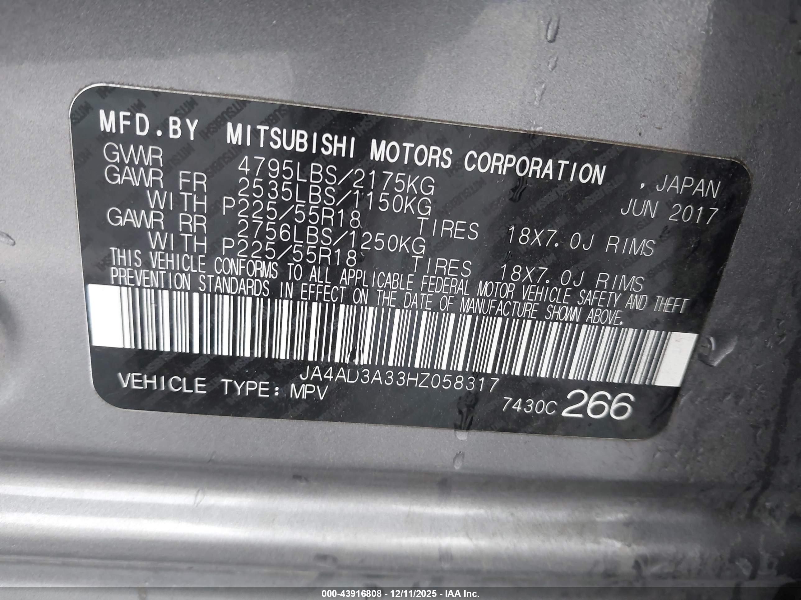 MITSUBISHI OUTLANDER image 9
