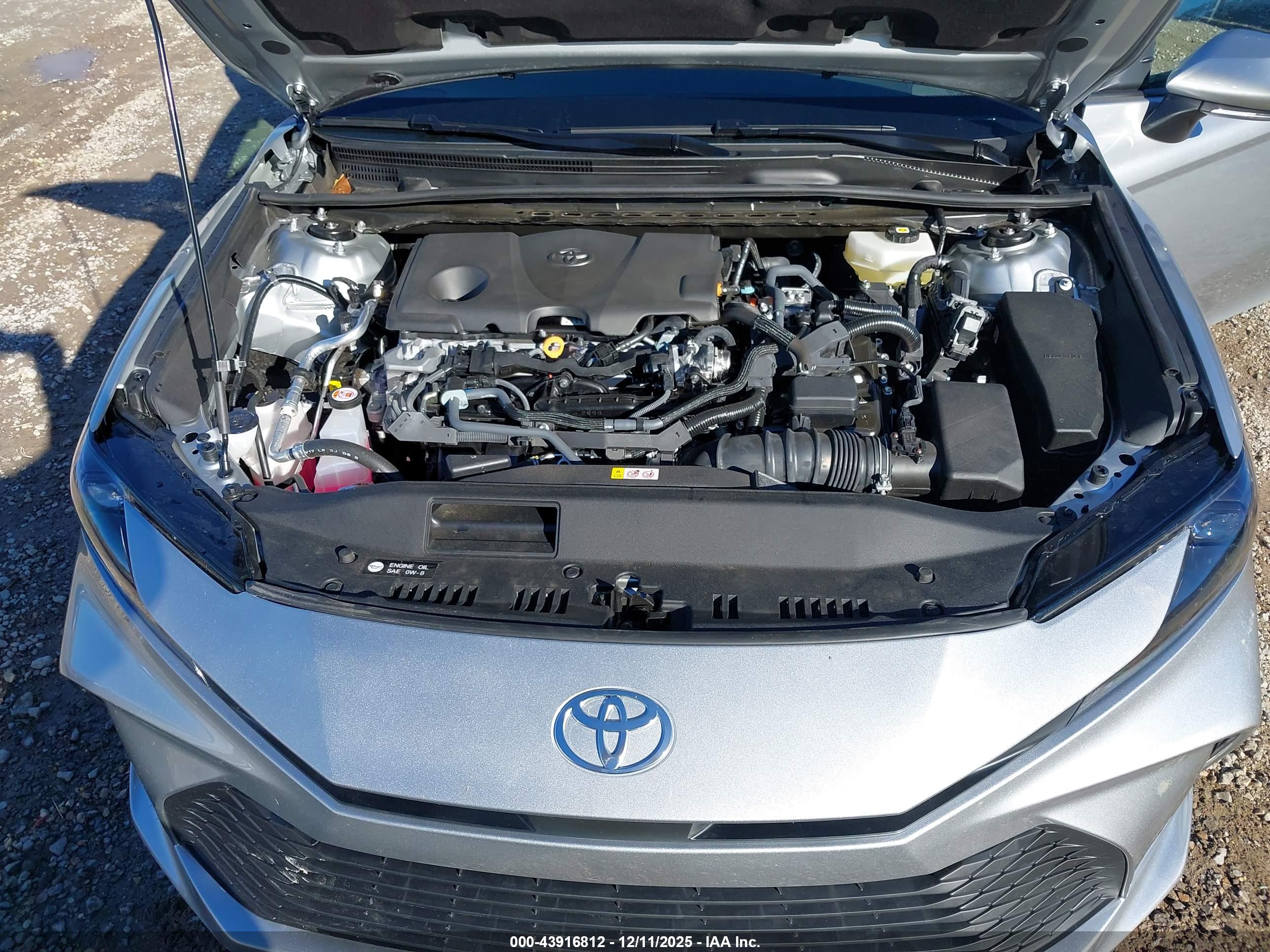 TOYOTA CAMRY image 10