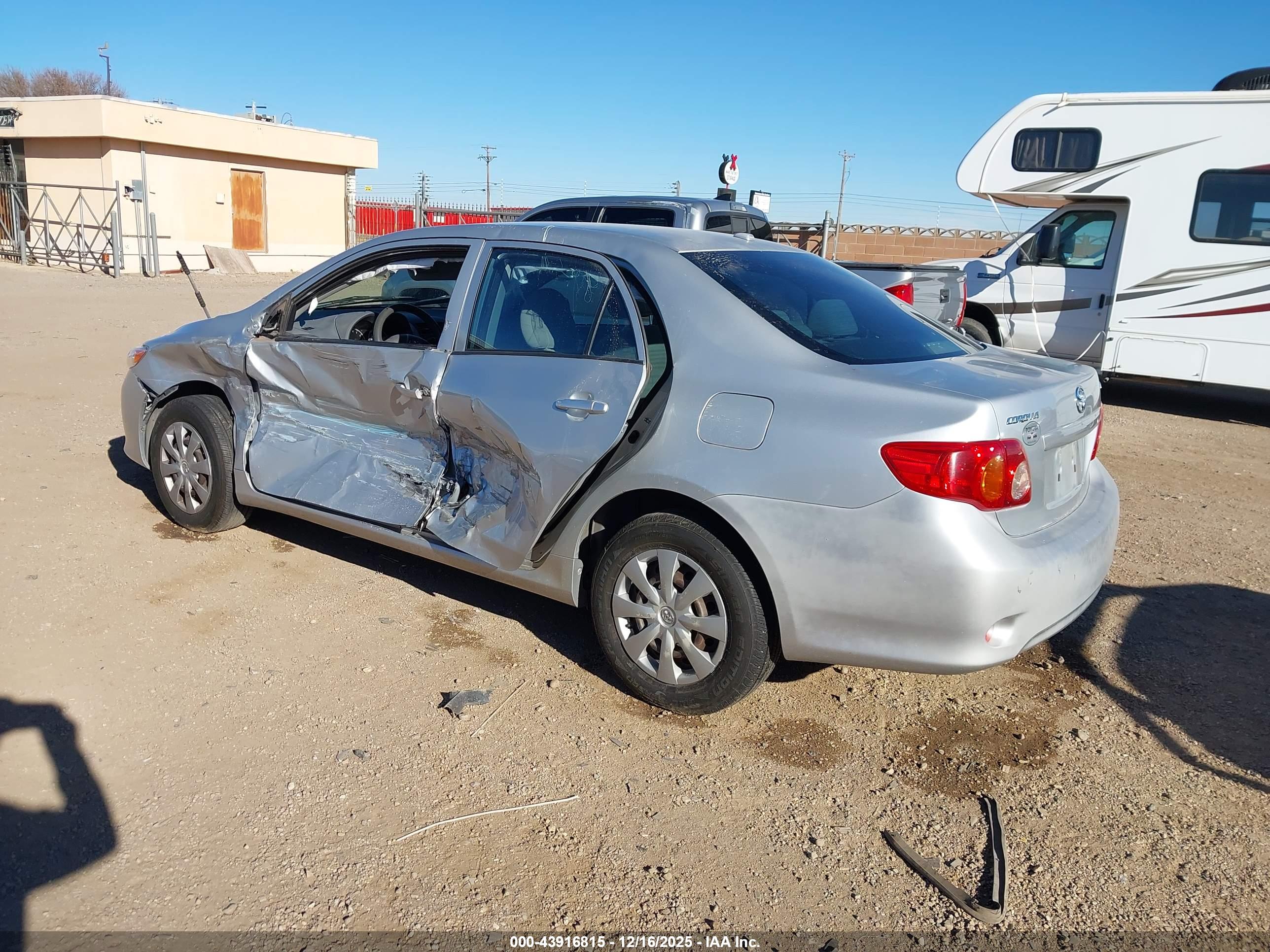 TOYOTA COROLLA image 3