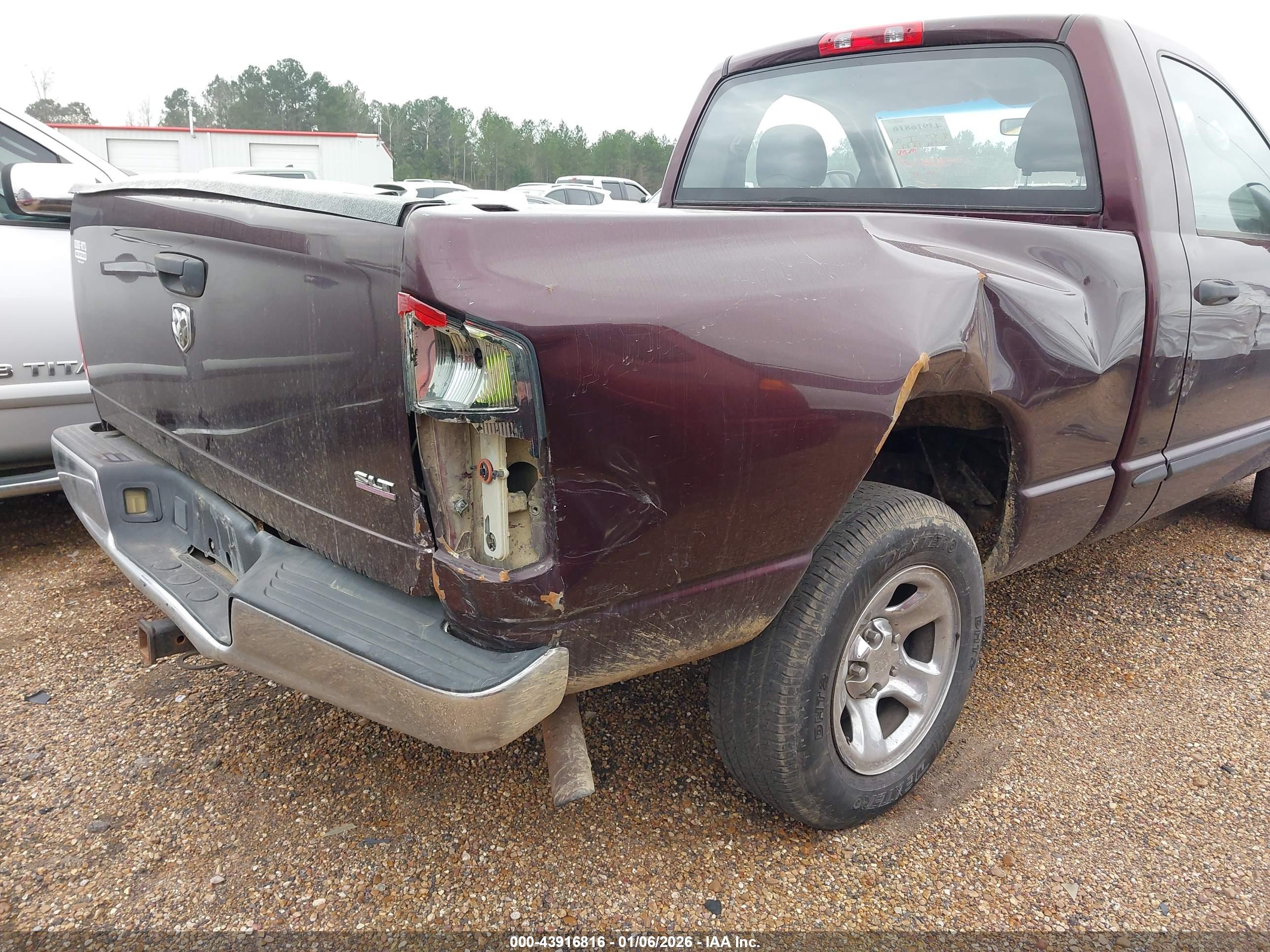 DODGE RAM image 6