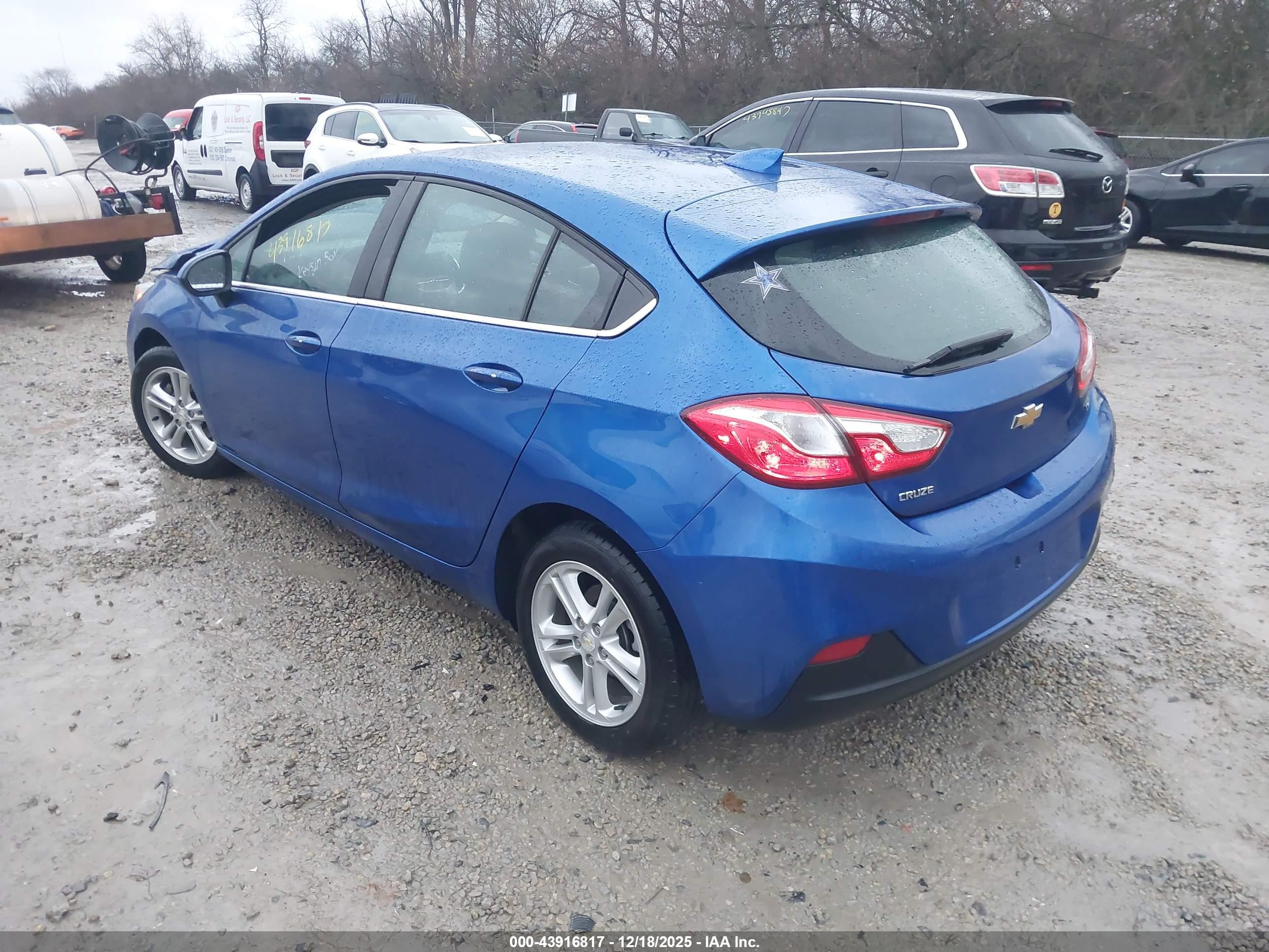 CHEVROLET CRUZE image 3