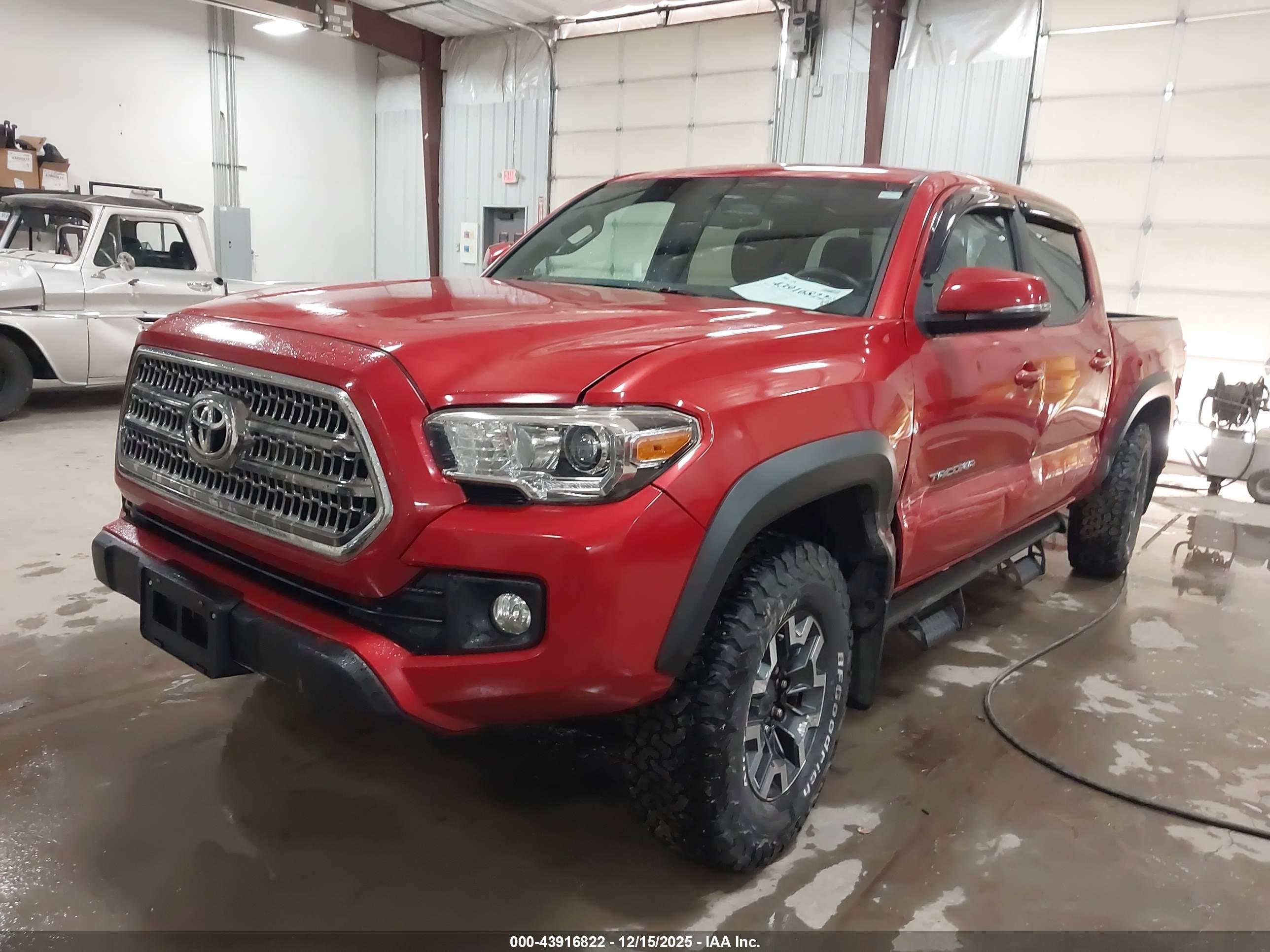 TOYOTA TACOMA image 2