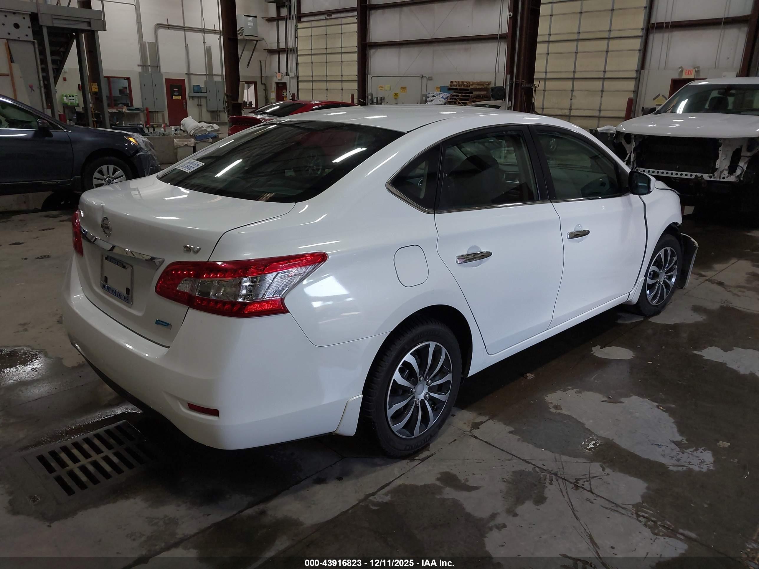 NISSAN SENTRA image 4