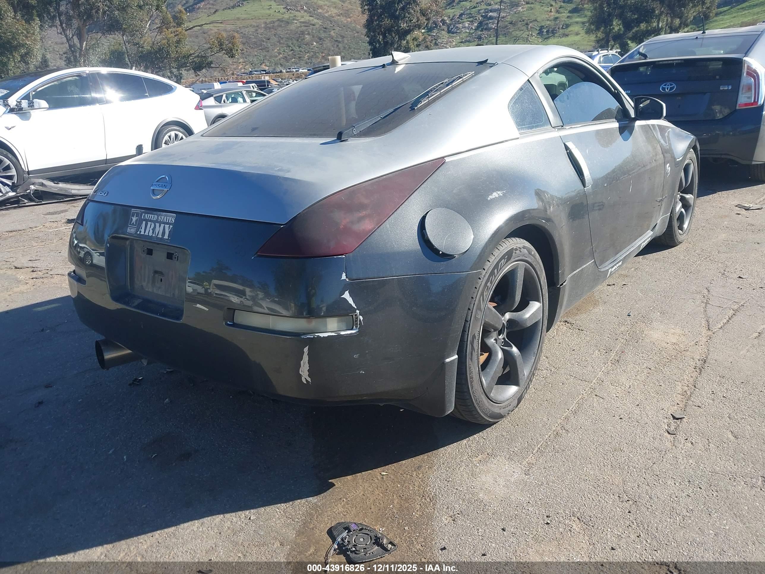 NISSAN 350Z image 4