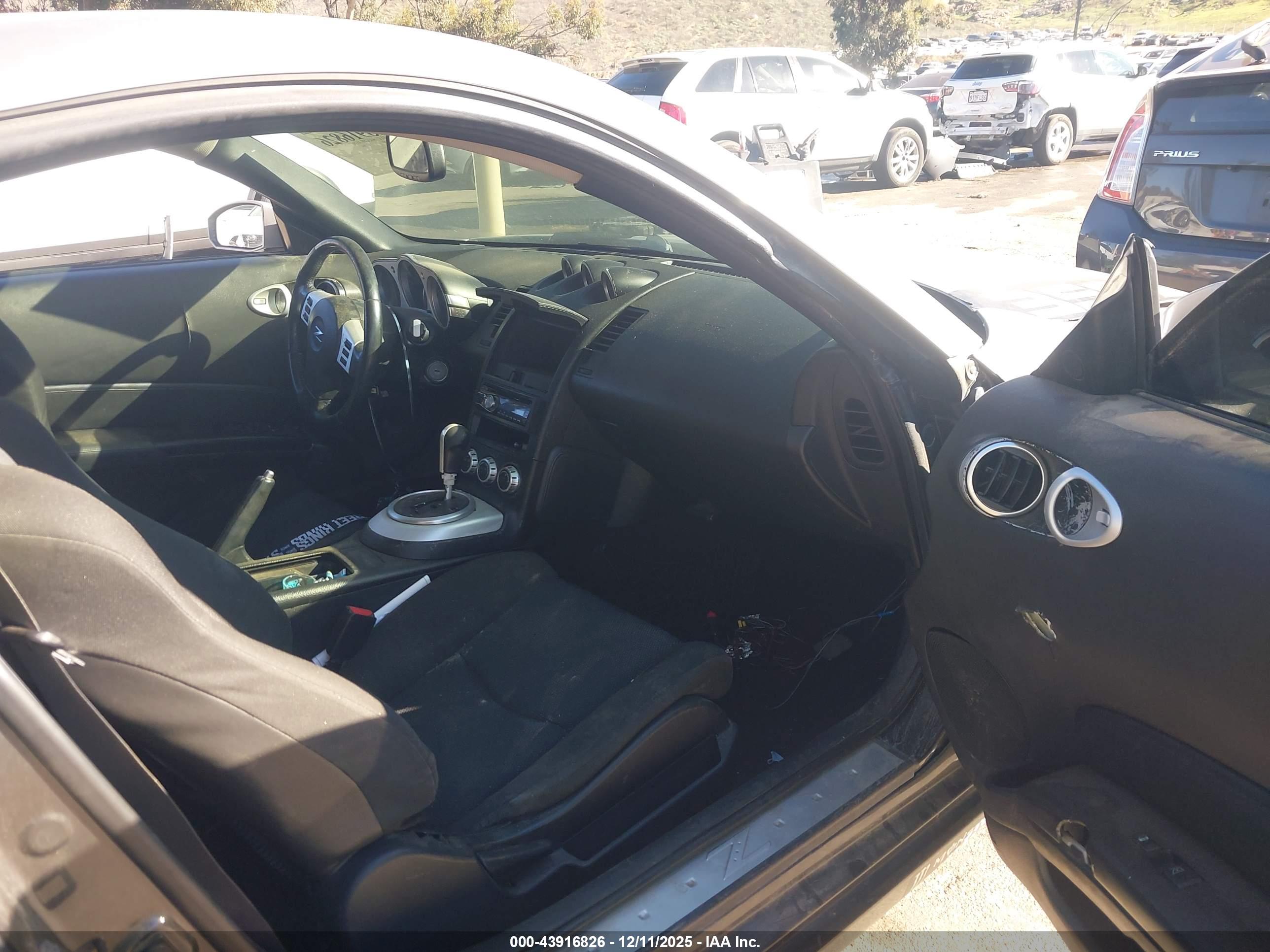 NISSAN 350Z image 5