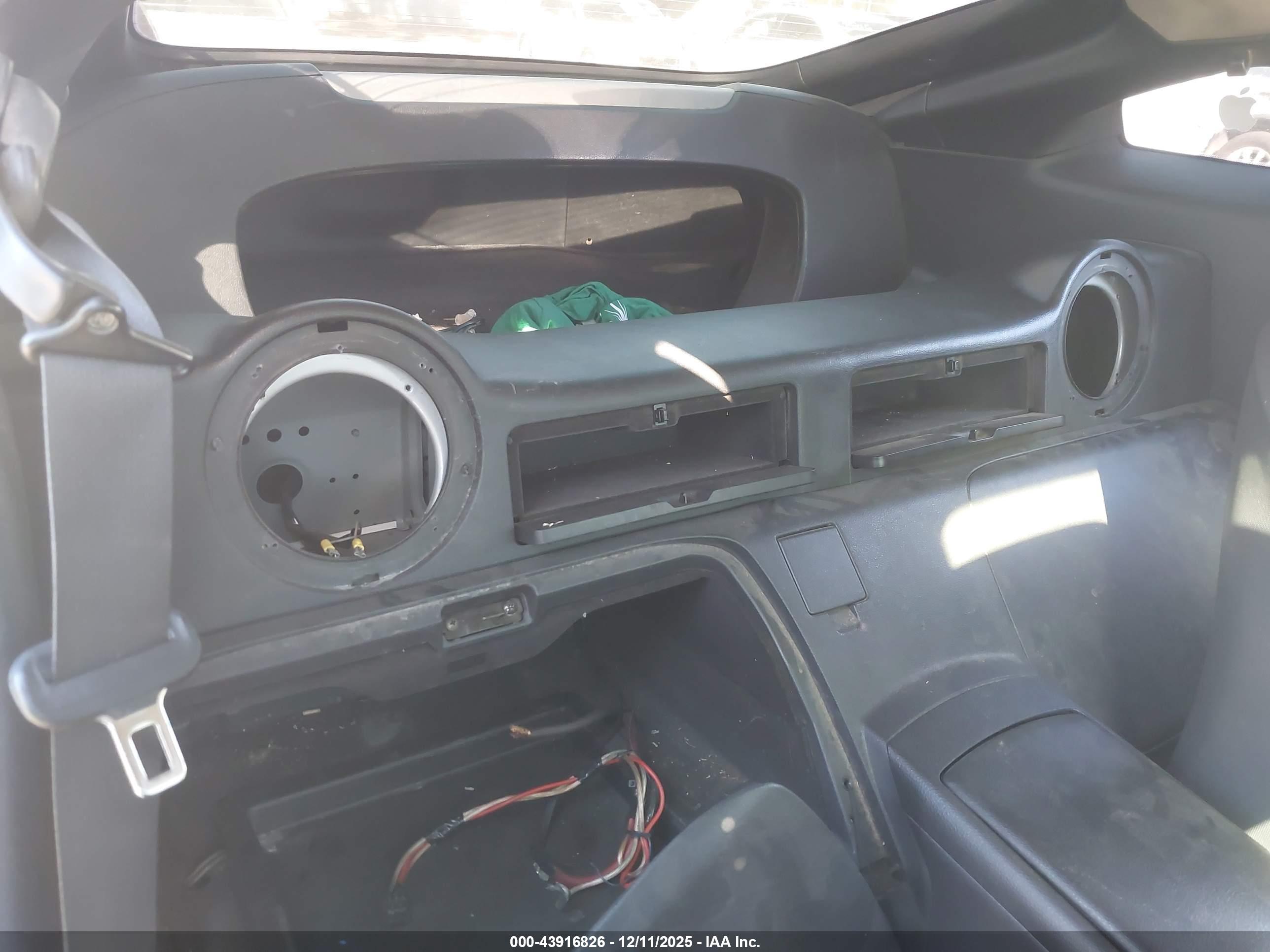 NISSAN 350Z image 8