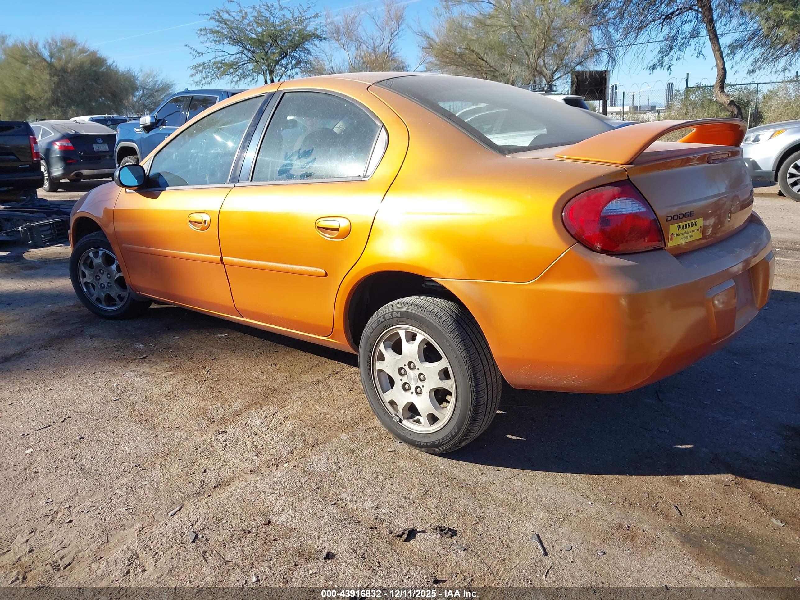 DODGE NEON image 3