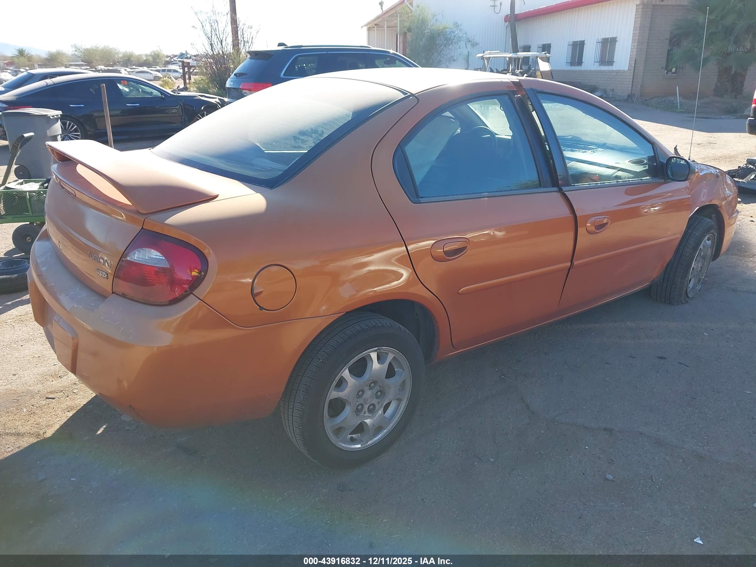 DODGE NEON image 4