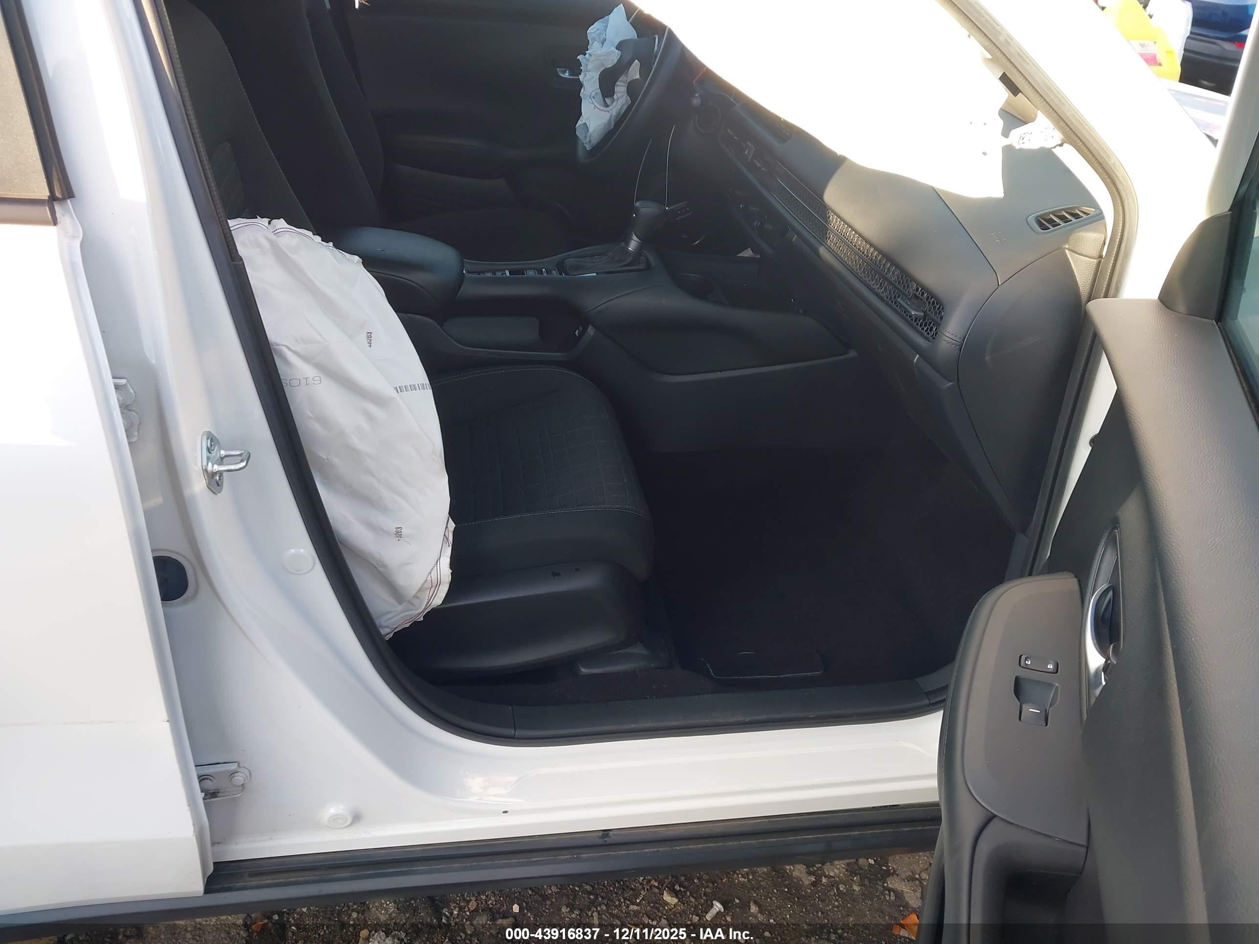 HONDA HR-V image 5