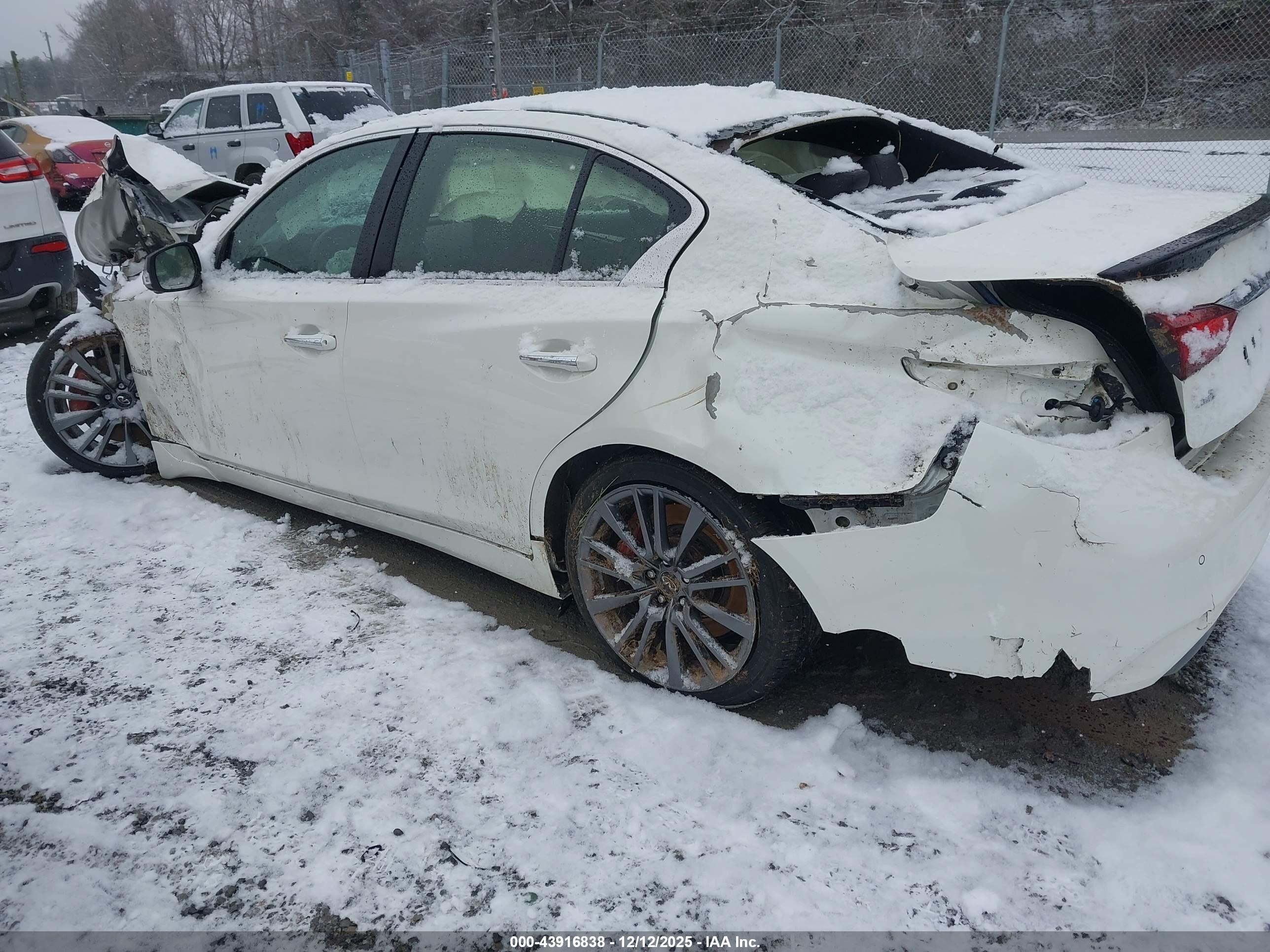 INFINITI Q50 image 3
