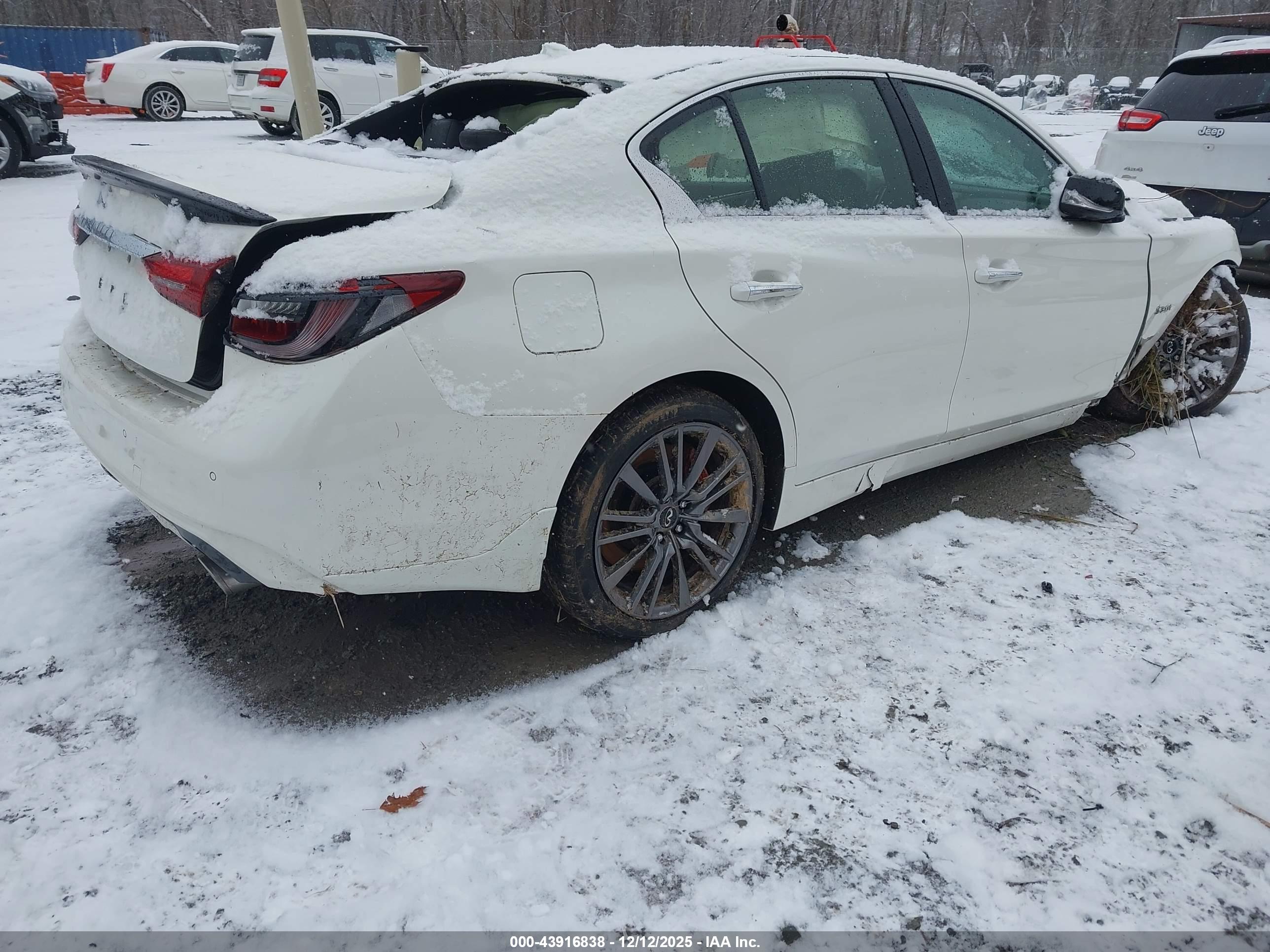 INFINITI Q50 image 4