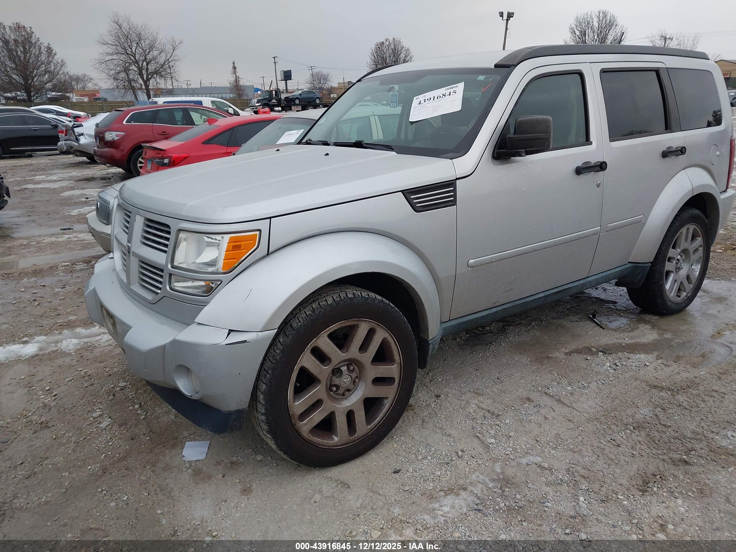 DODGE NITRO image 2