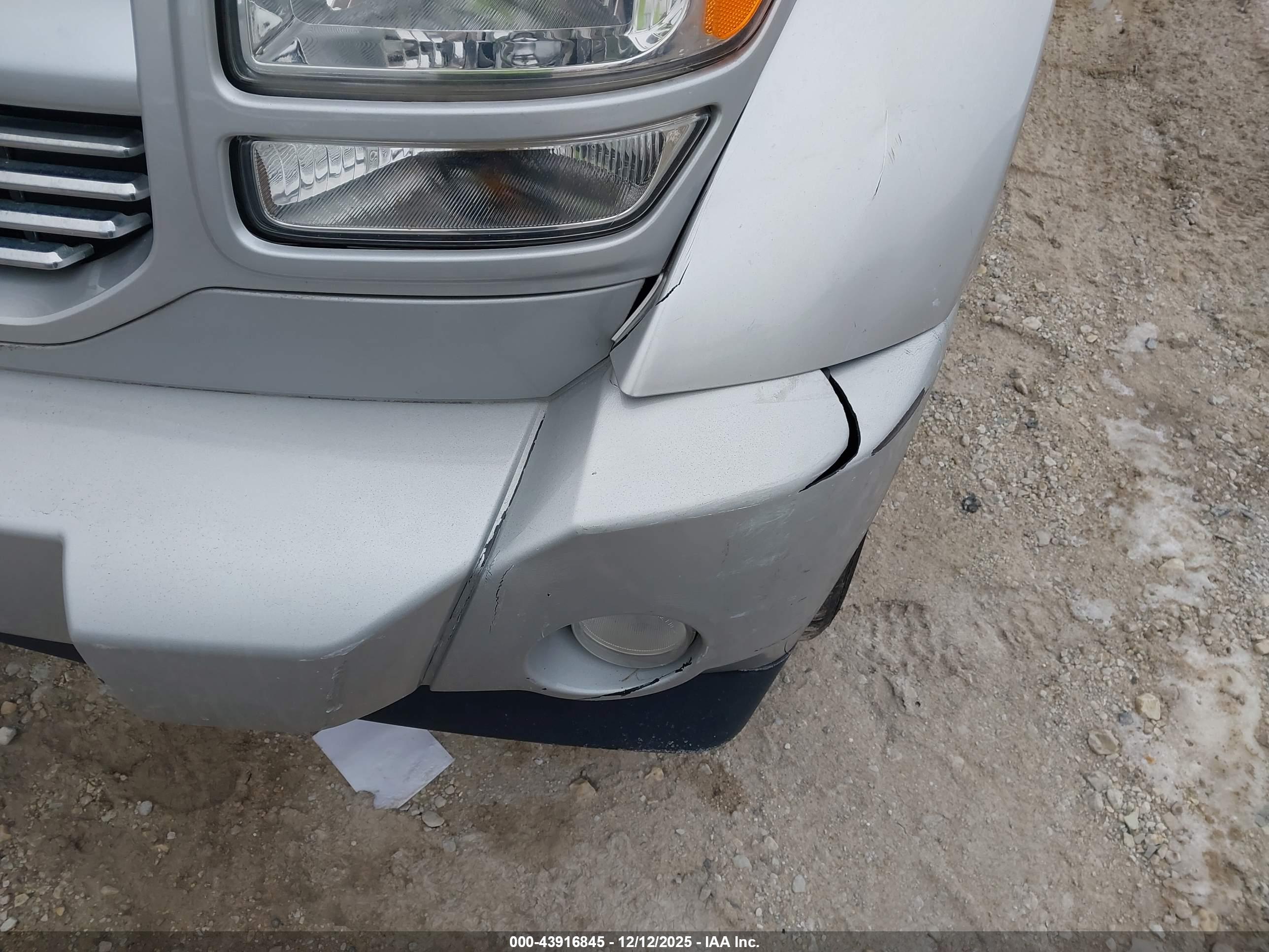 DODGE NITRO image 6