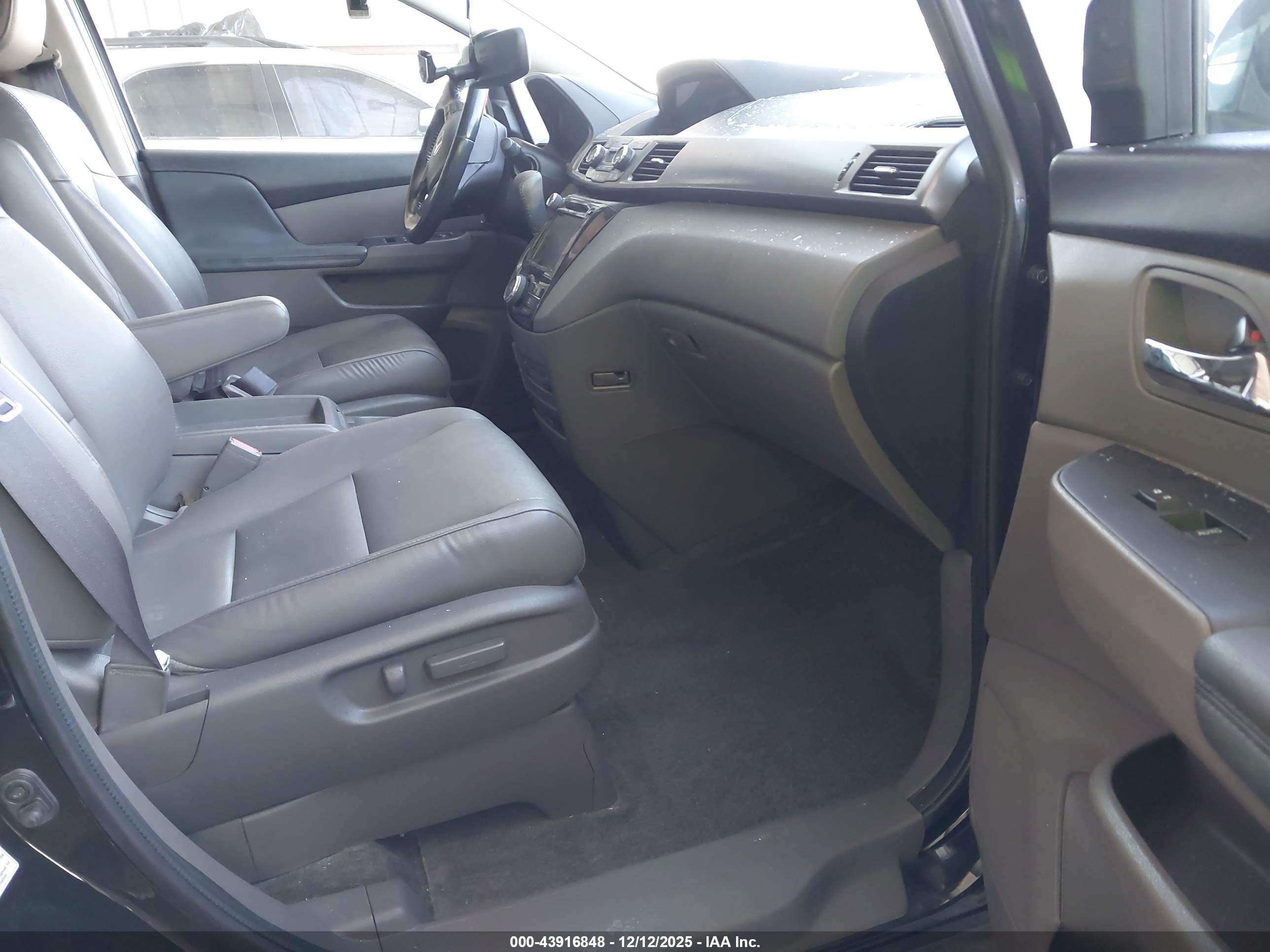 HONDA ODYSSEY image 5