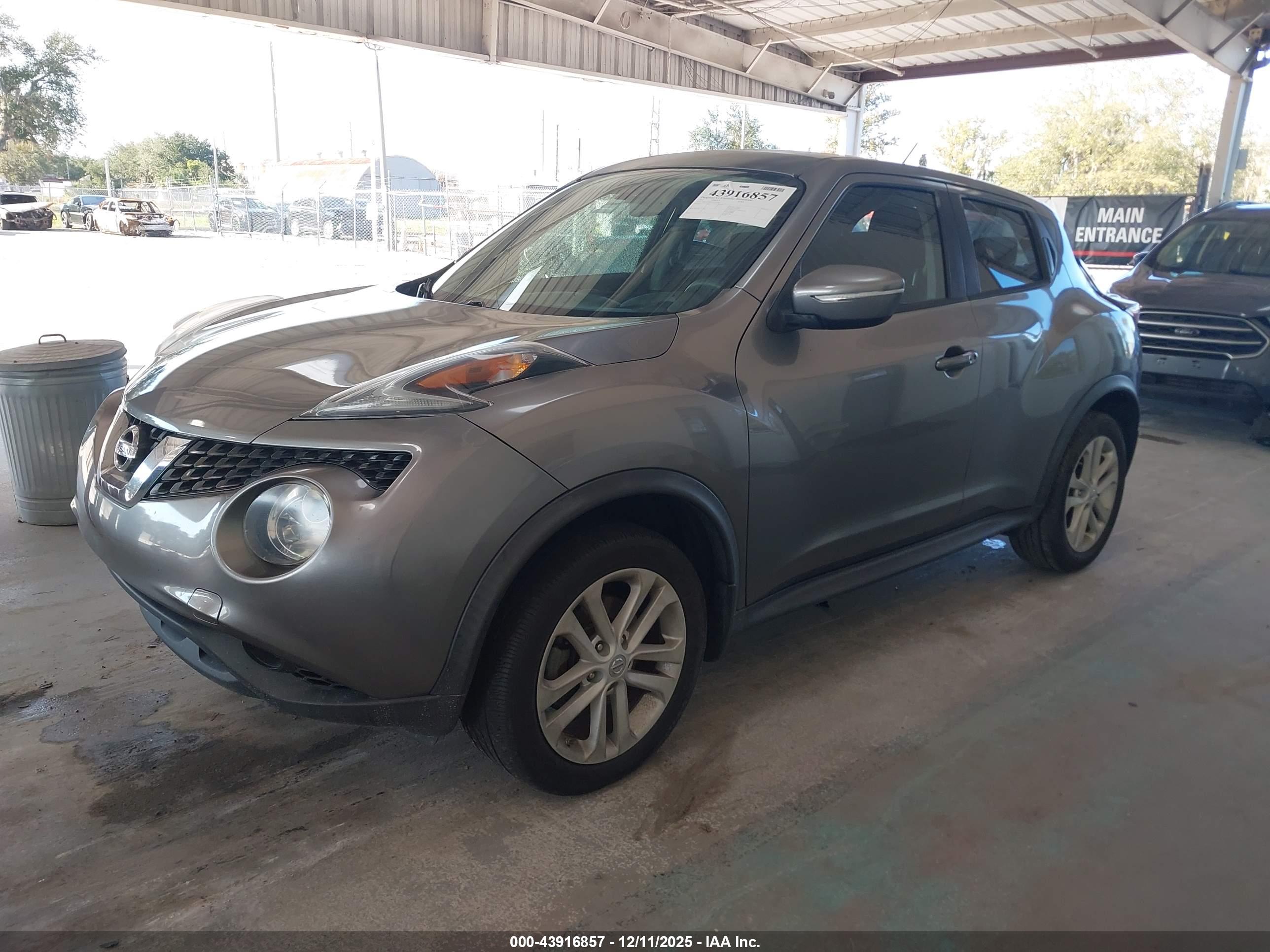 NISSAN JUKE image 2