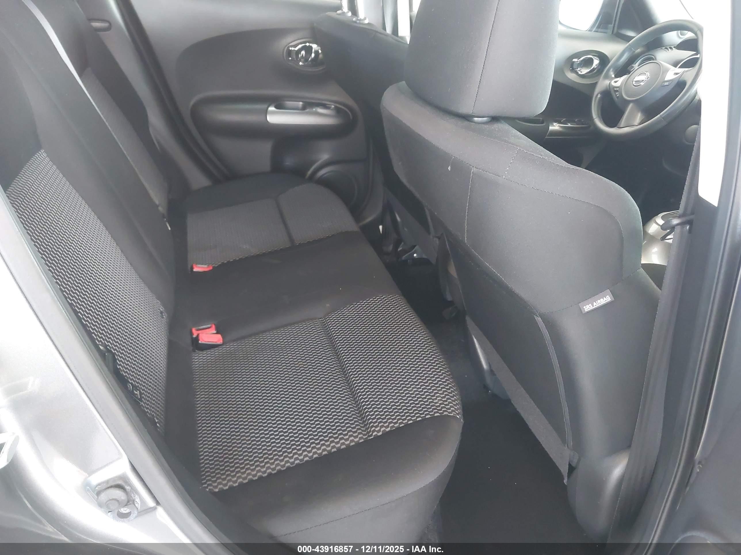NISSAN JUKE image 8