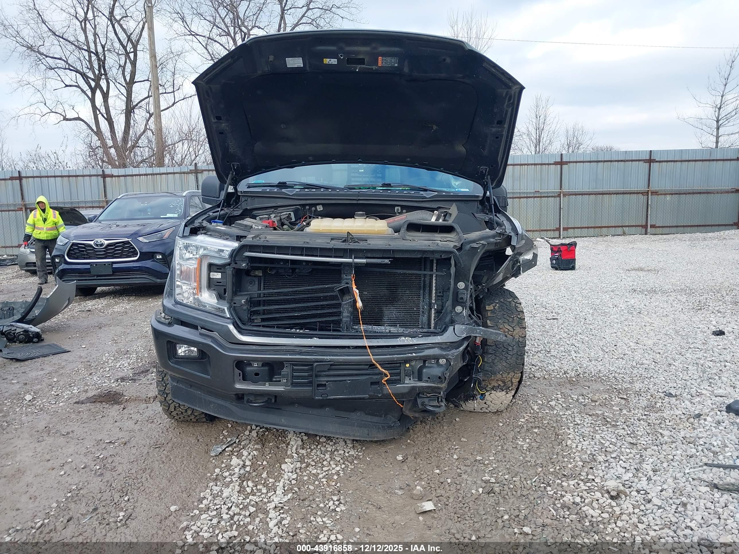 FORD F-150 image 6