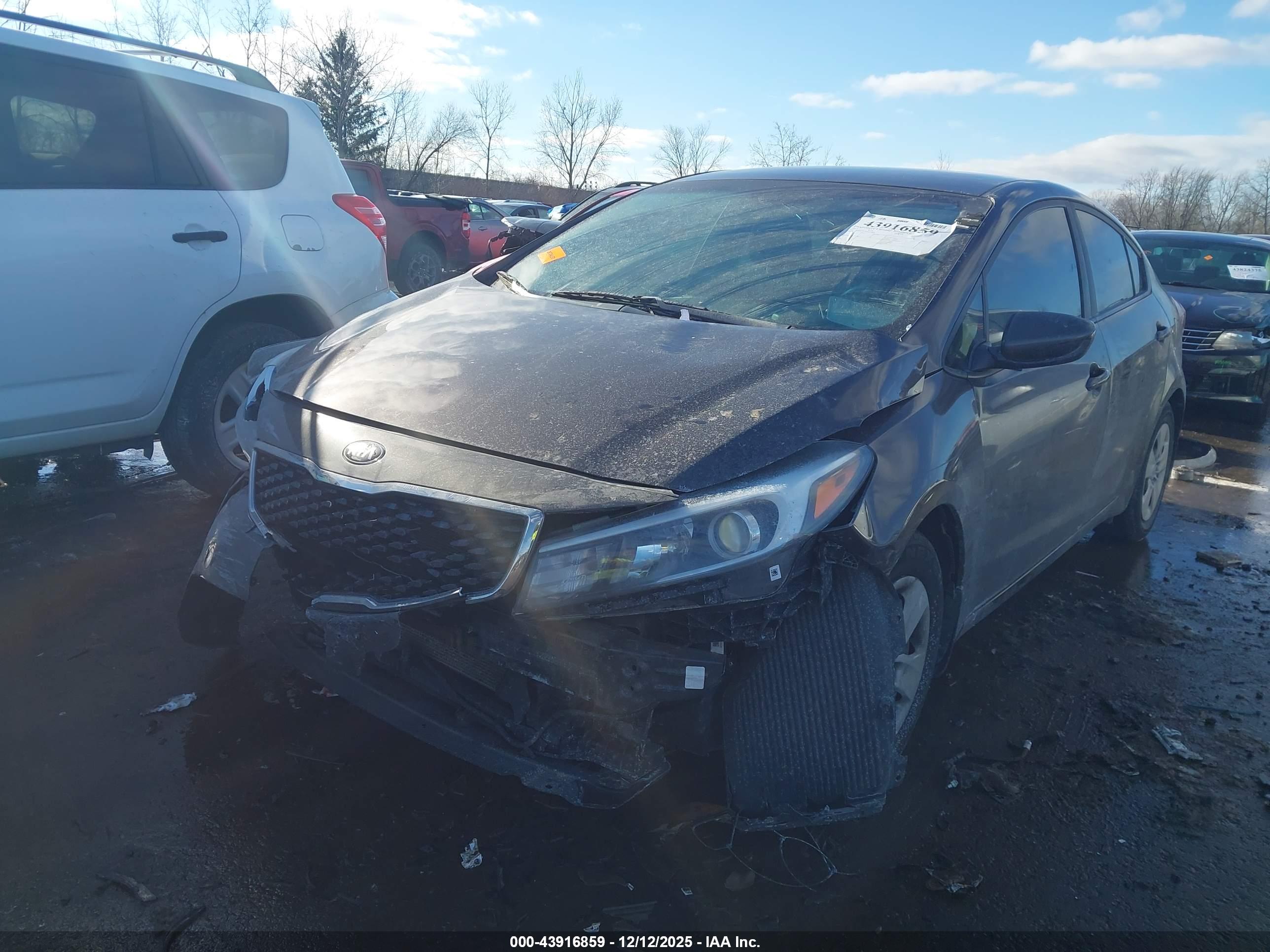 KIA FORTE image 2