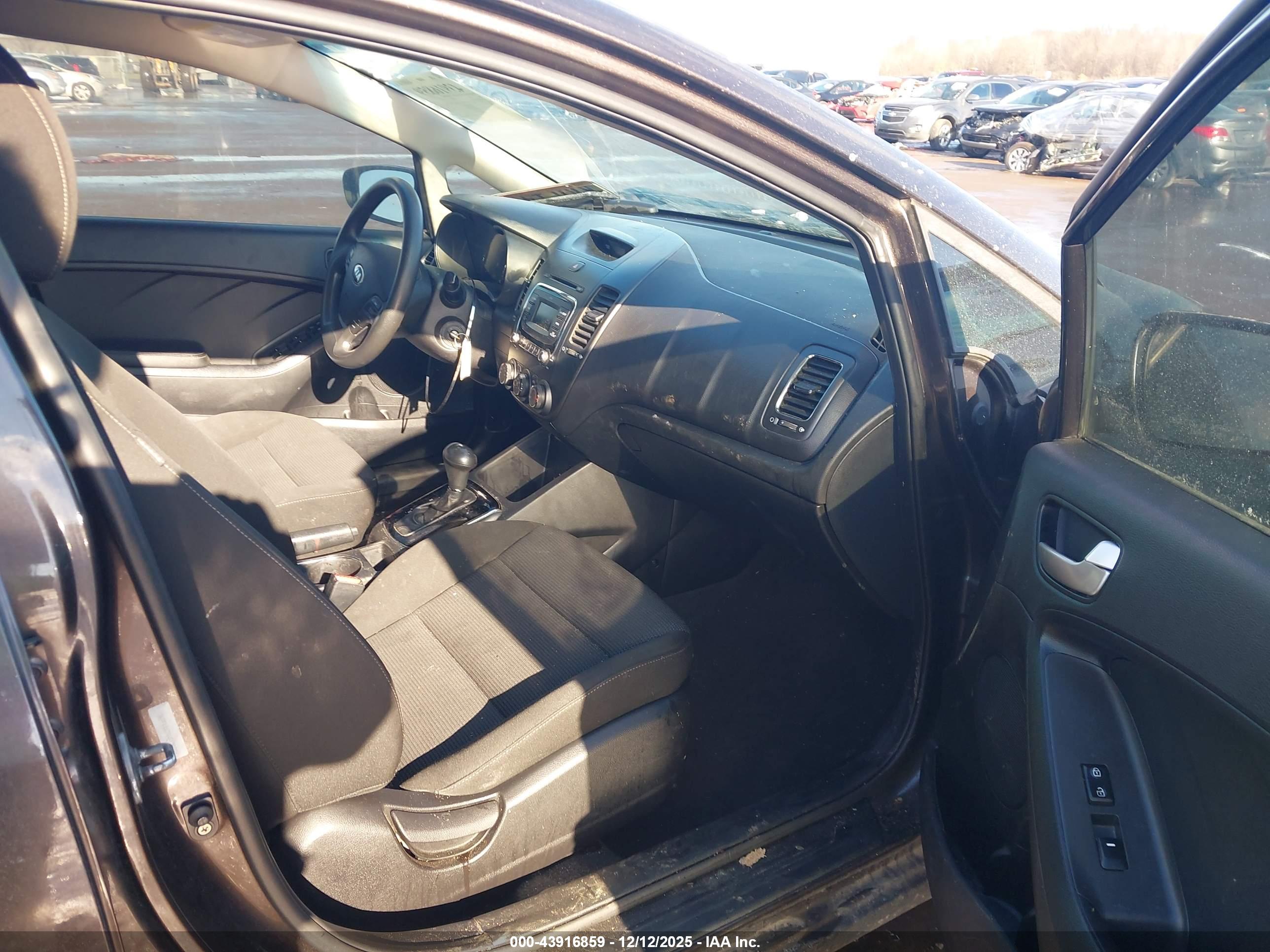 KIA FORTE image 5