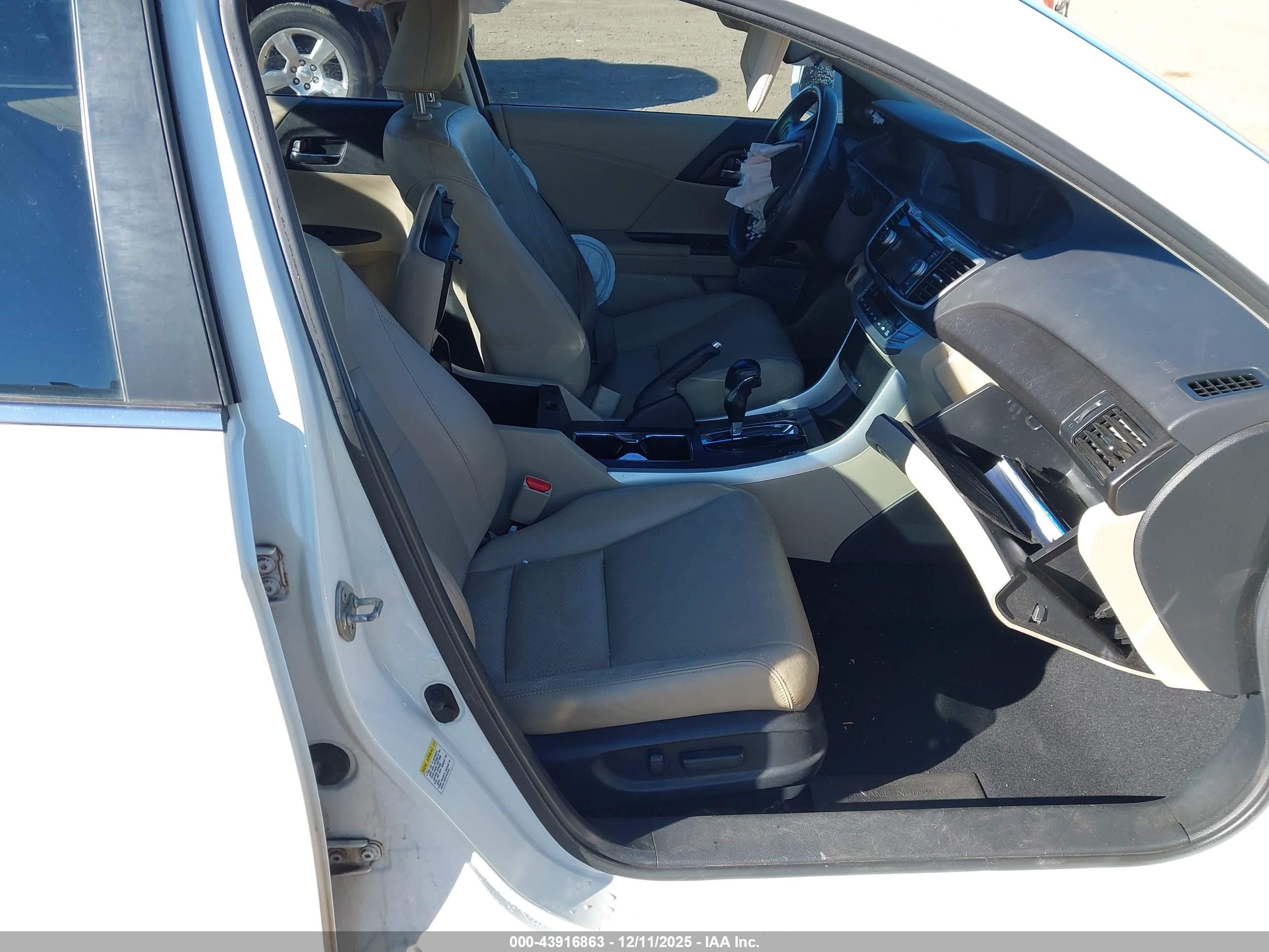 HONDA ACCORD image 5