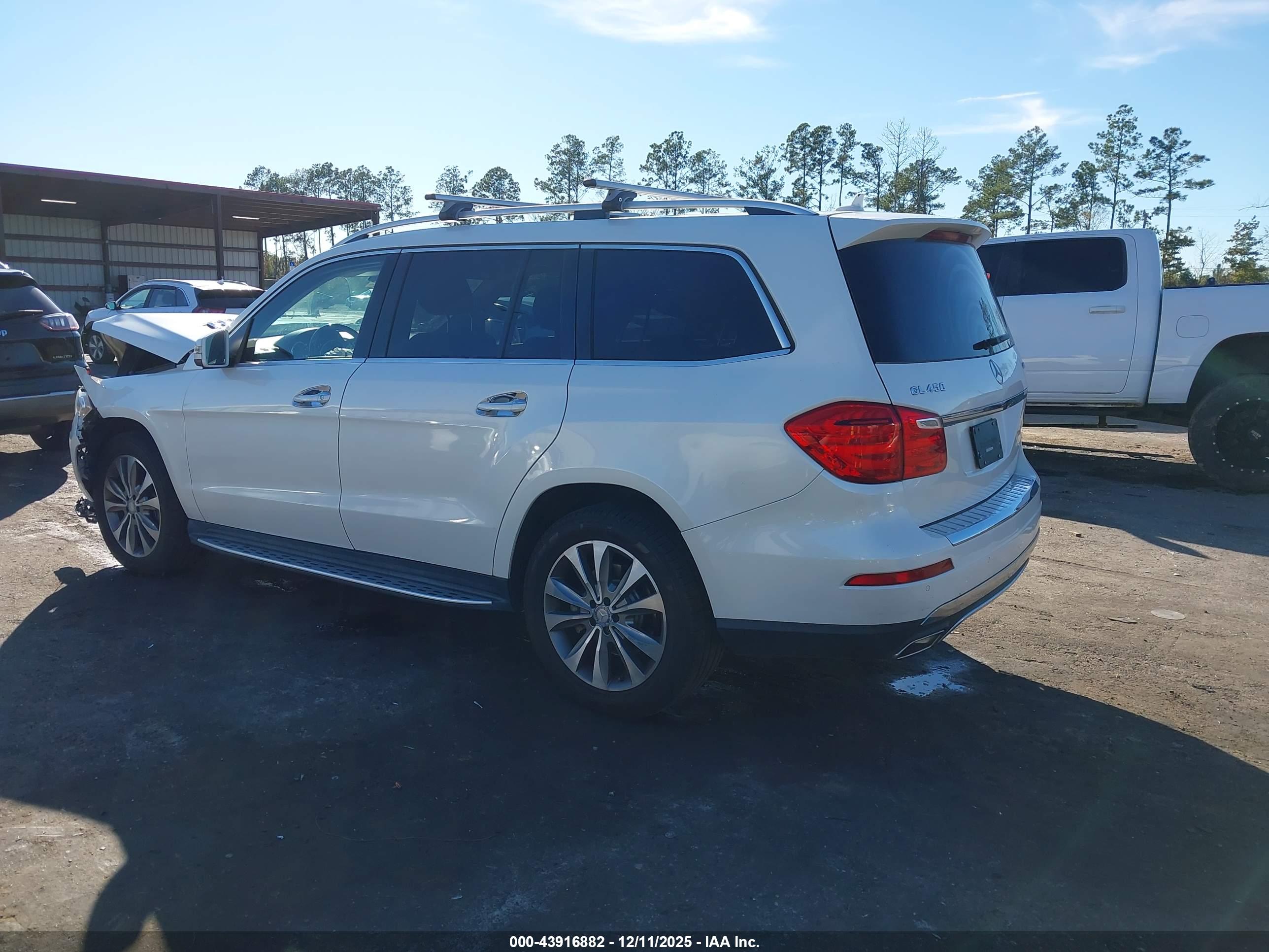 MERCEDES-BENZ GL image 3