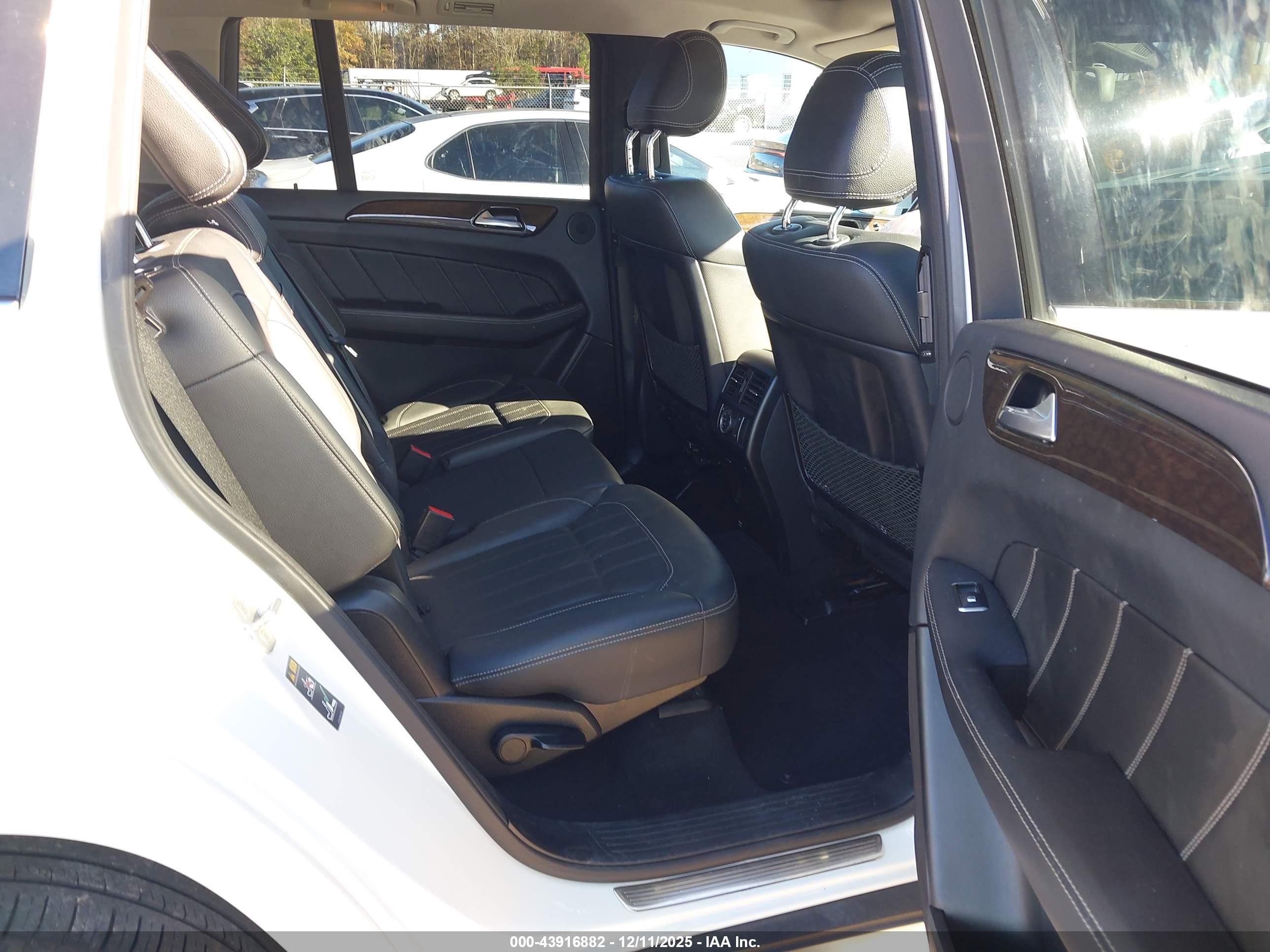 MERCEDES-BENZ GL image 8