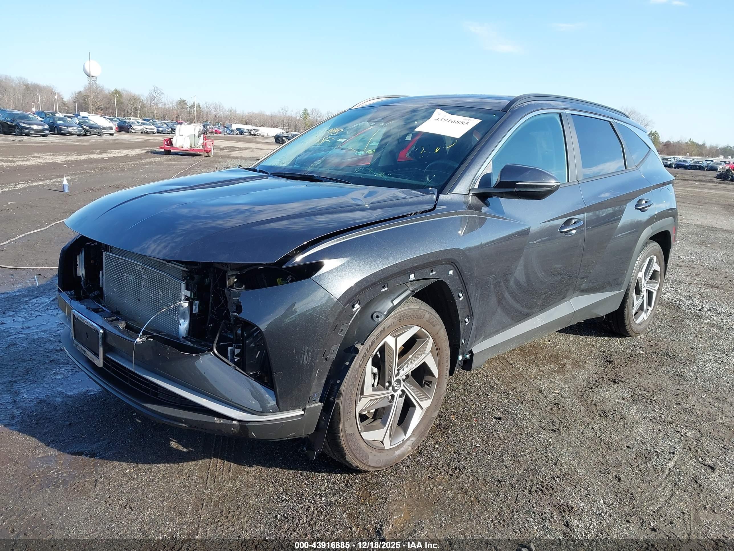 HYUNDAI TUCSON image 2