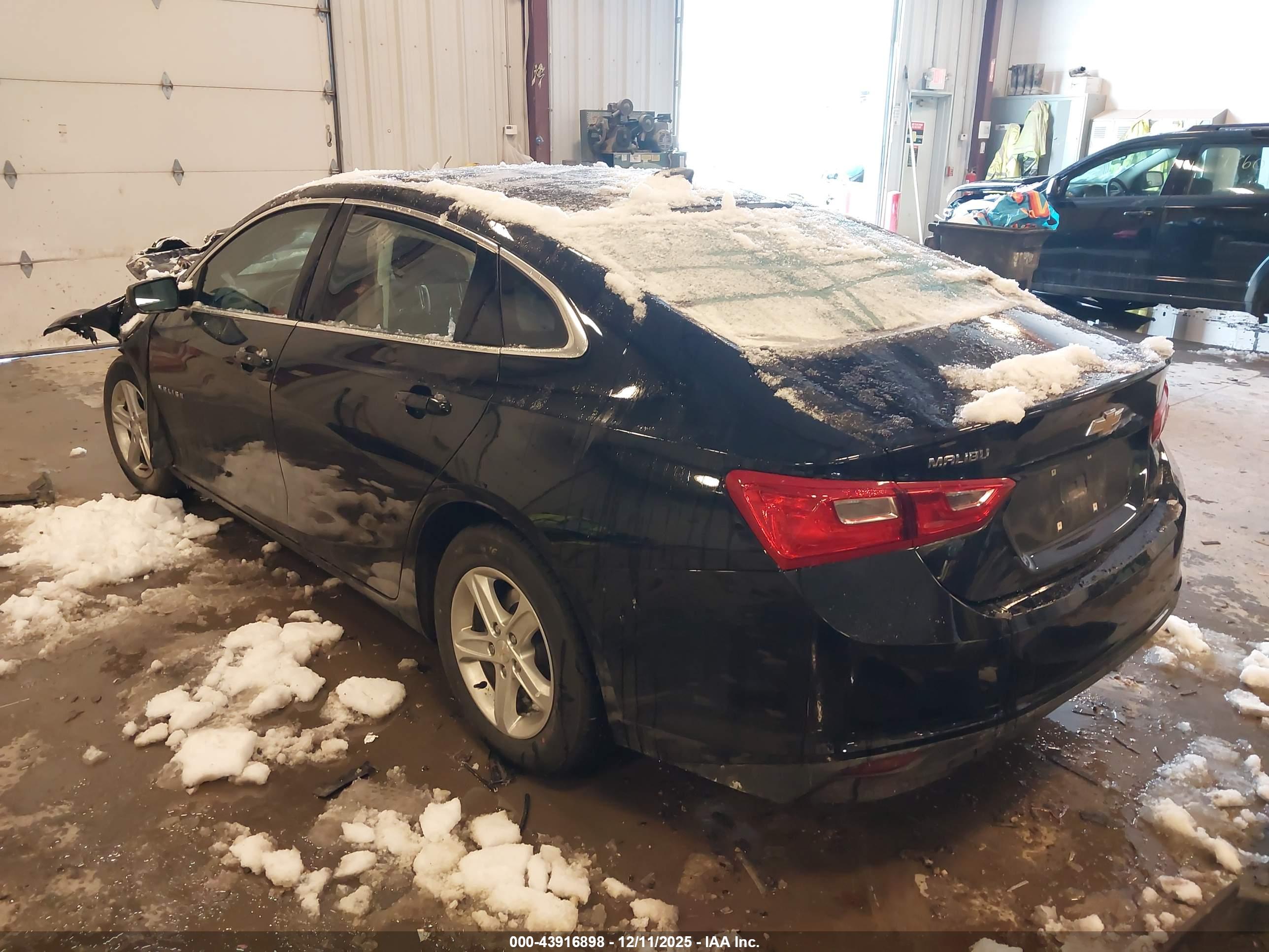 CHEVROLET MALIBU image 3