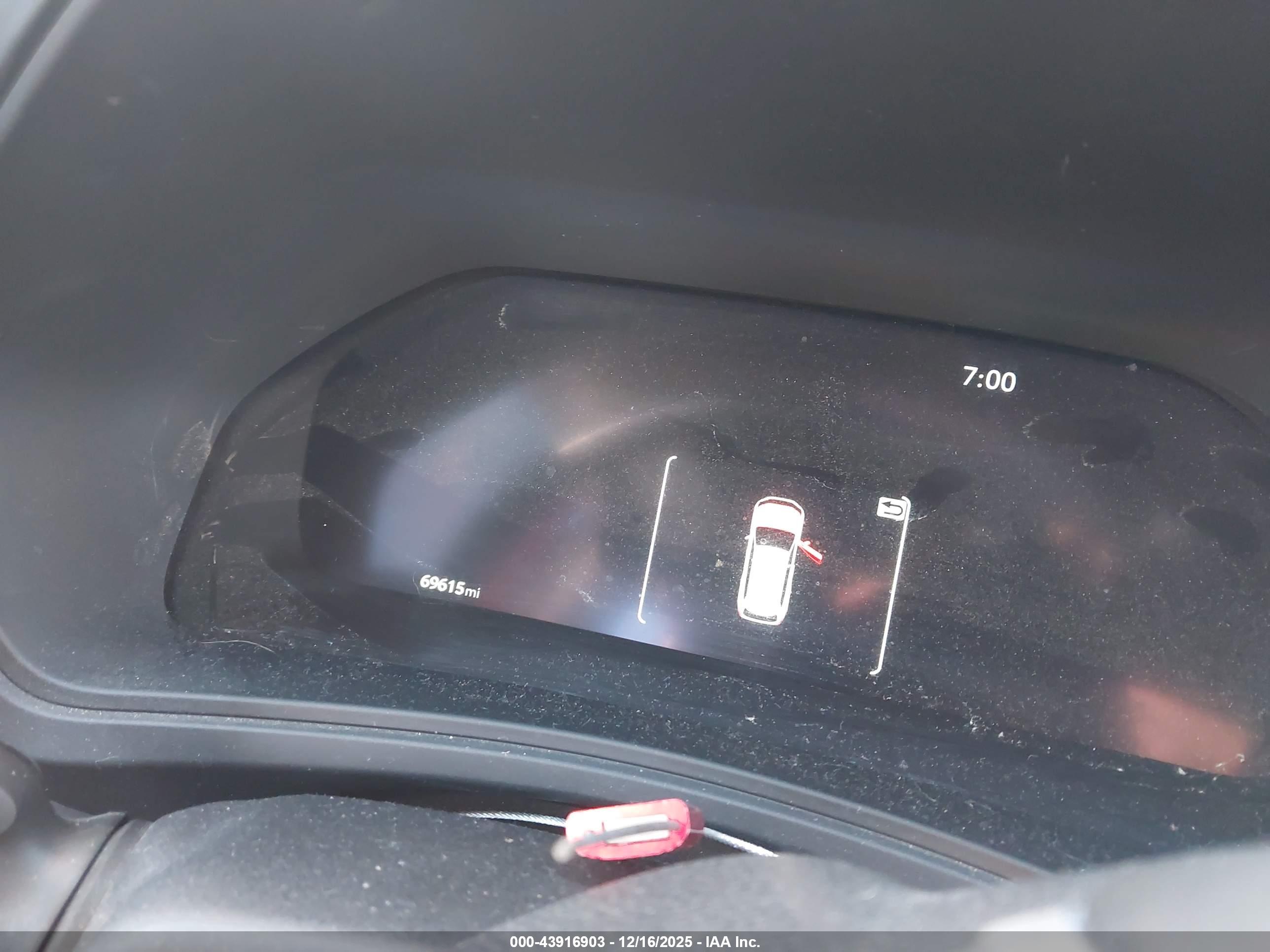 TOYOTA GRAND image 7