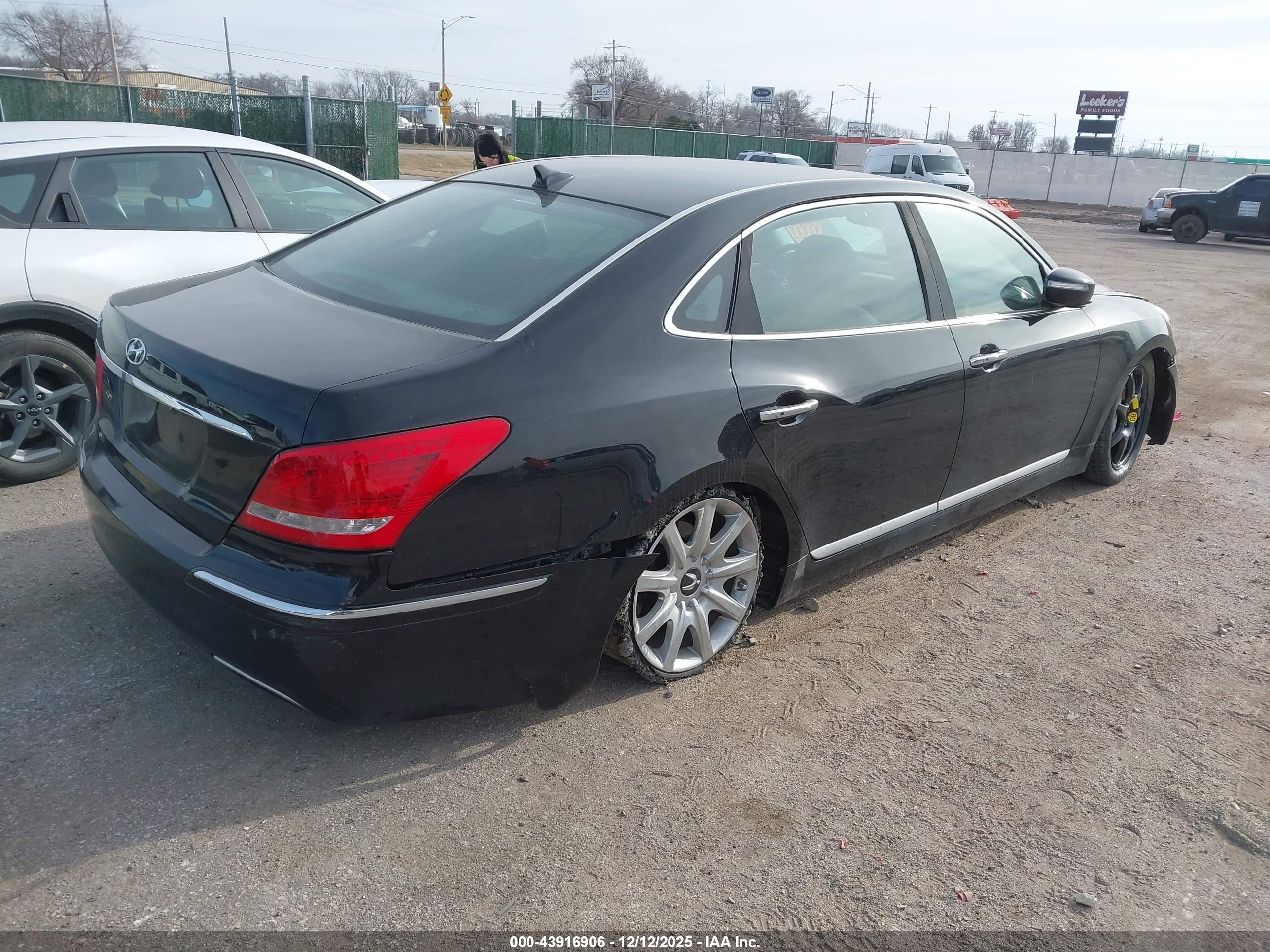 HYUNDAI EQUUS image 4