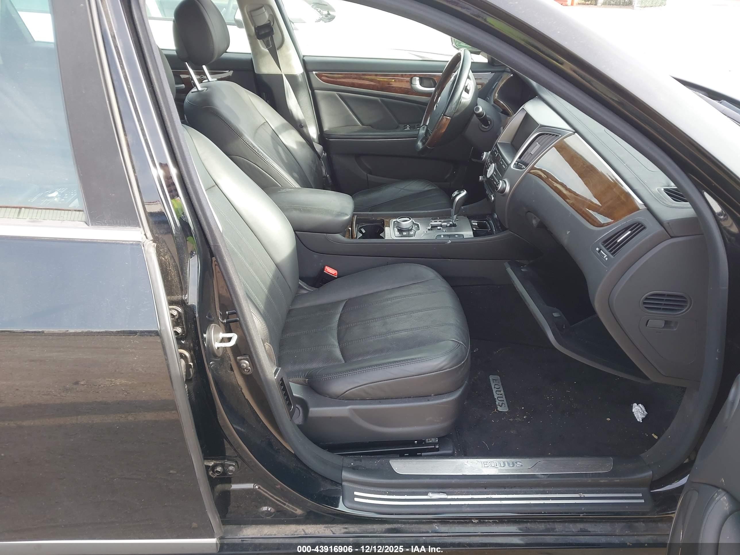 HYUNDAI EQUUS image 5