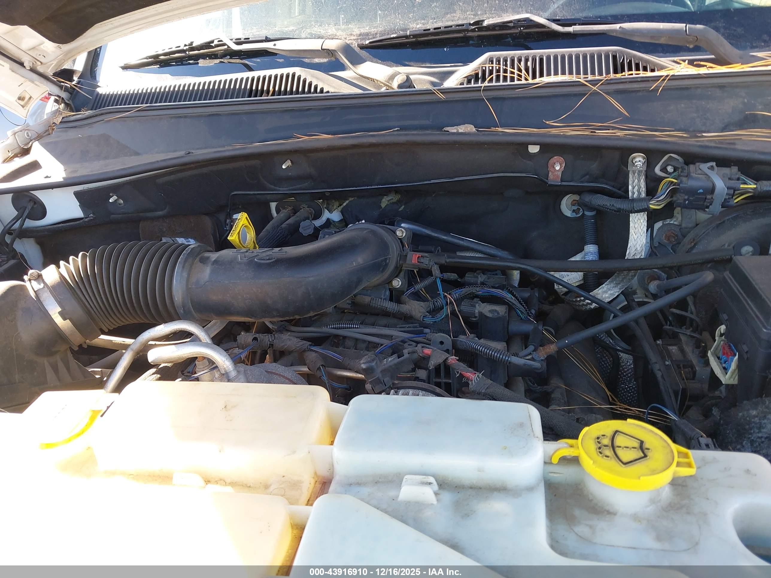 JEEP LIBERTY image 10
