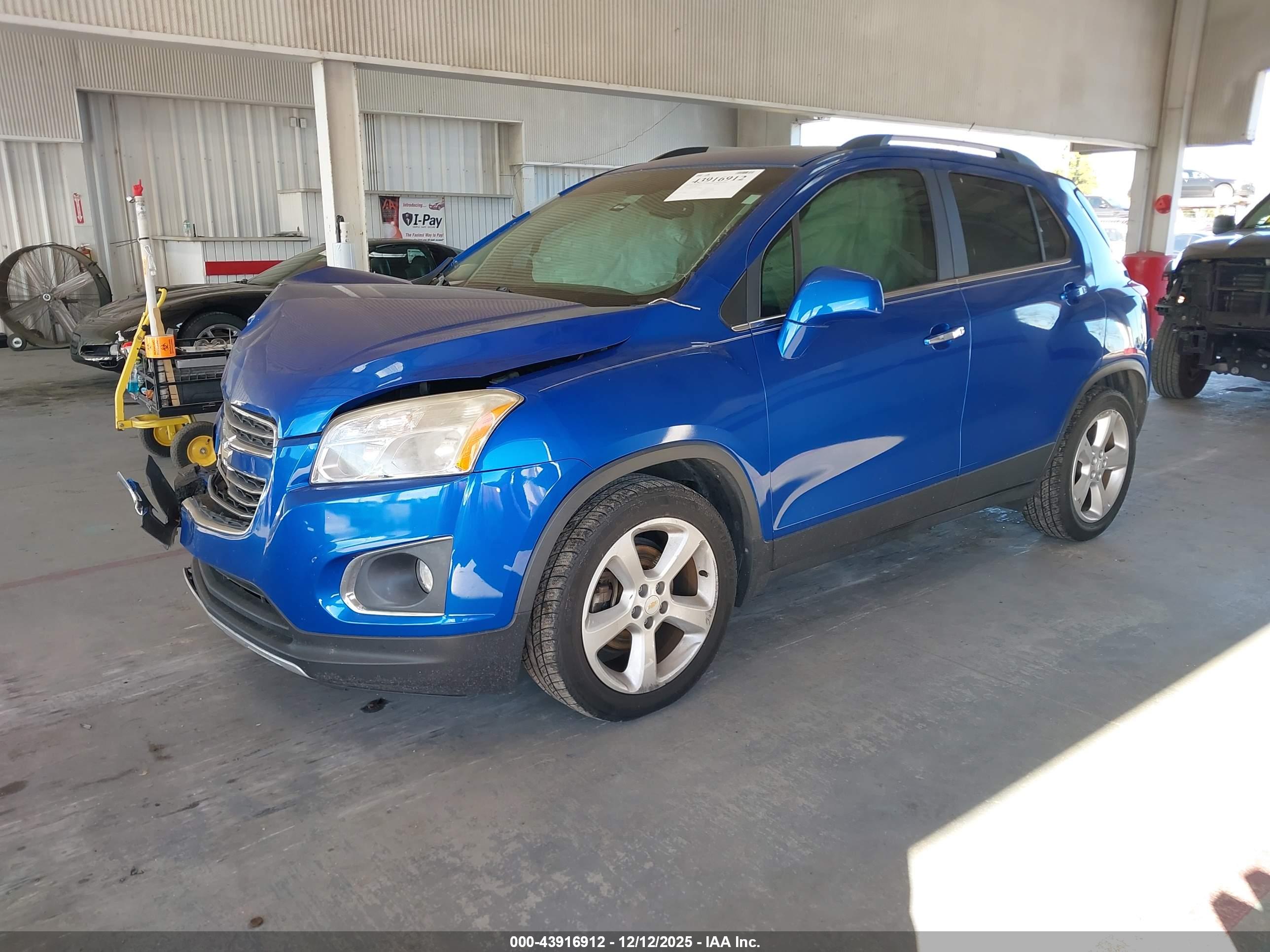 CHEVROLET TRAX image 2