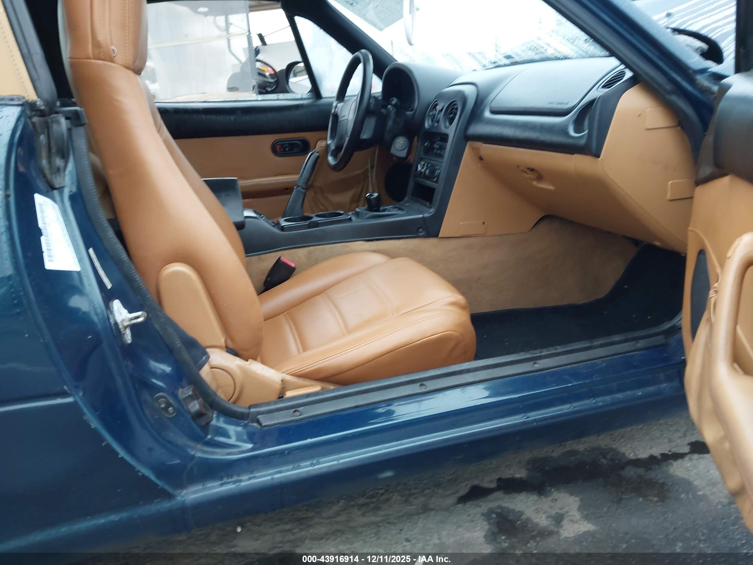 MAZDA MX-5 image 5