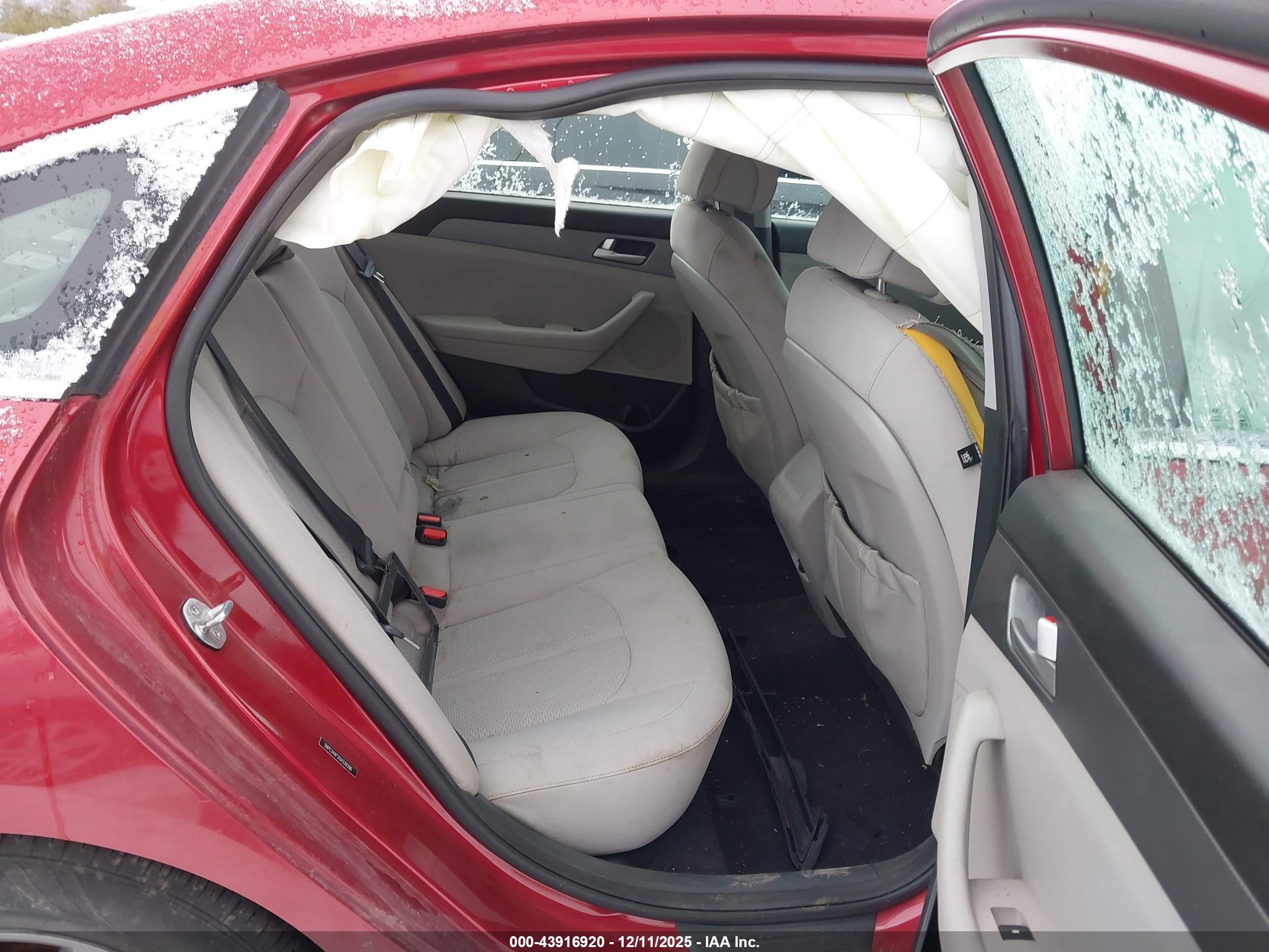 HYUNDAI SONATA image 8