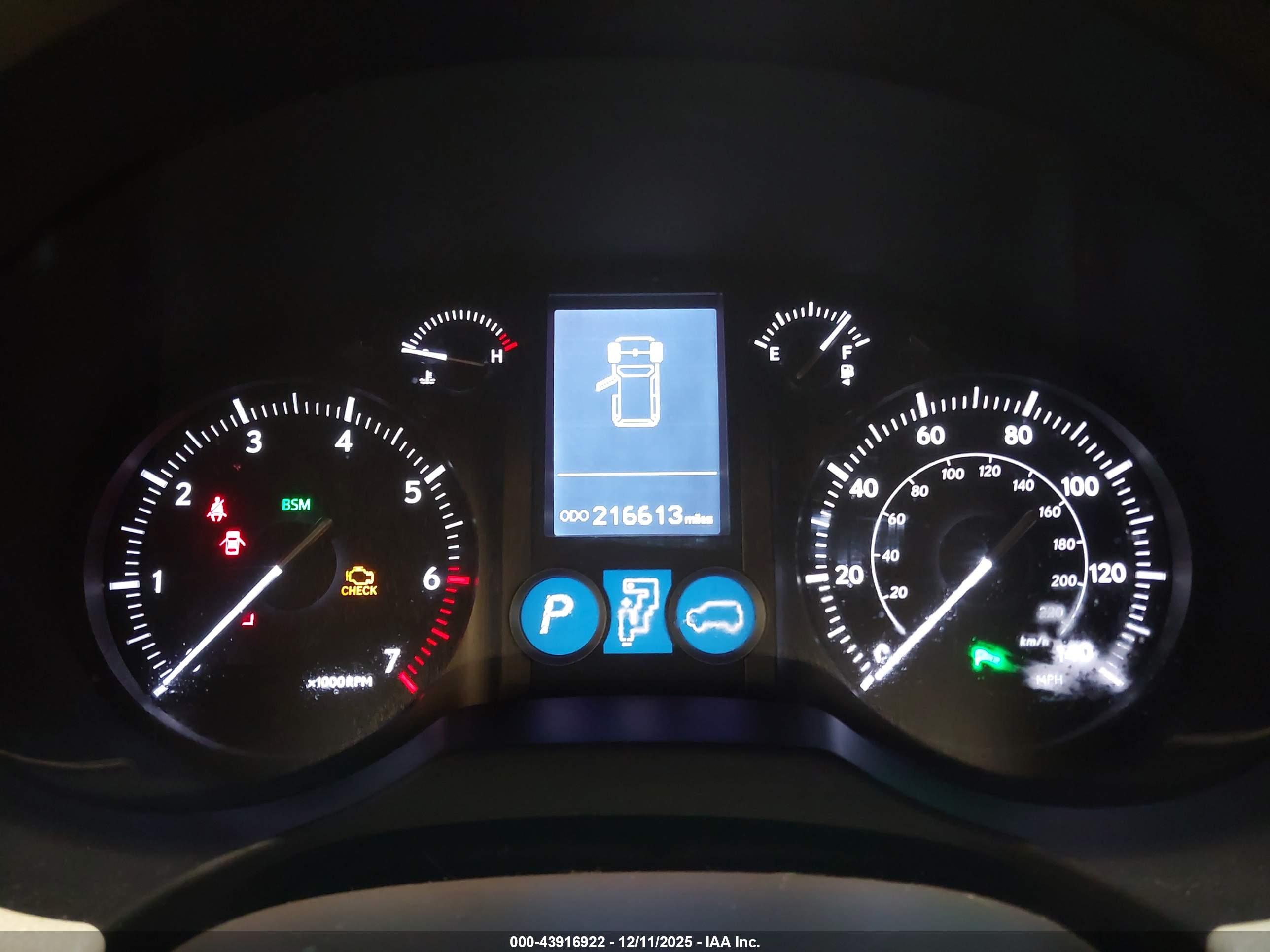 LEXUS GX image 7