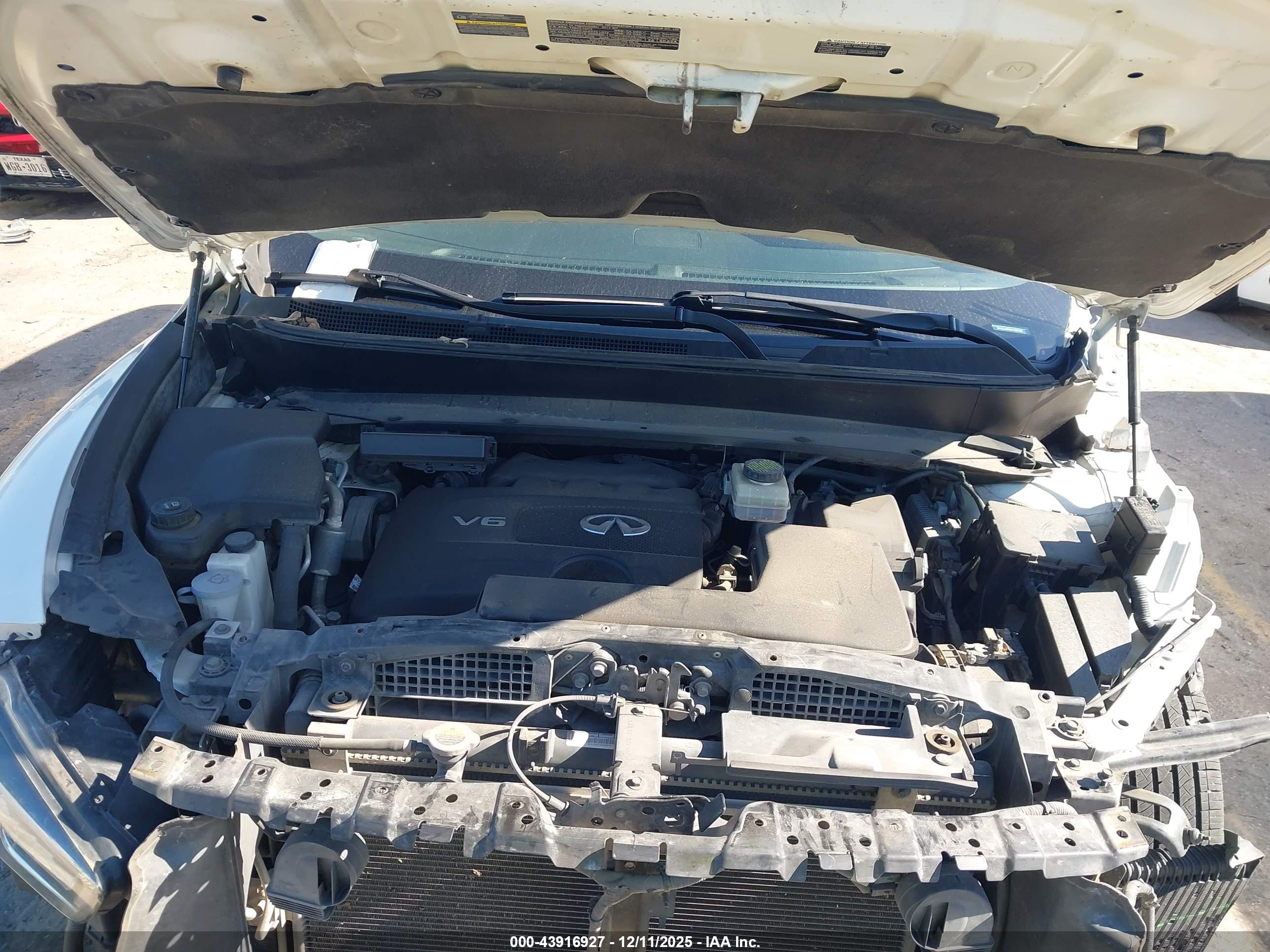 INFINITI QX60 image 10